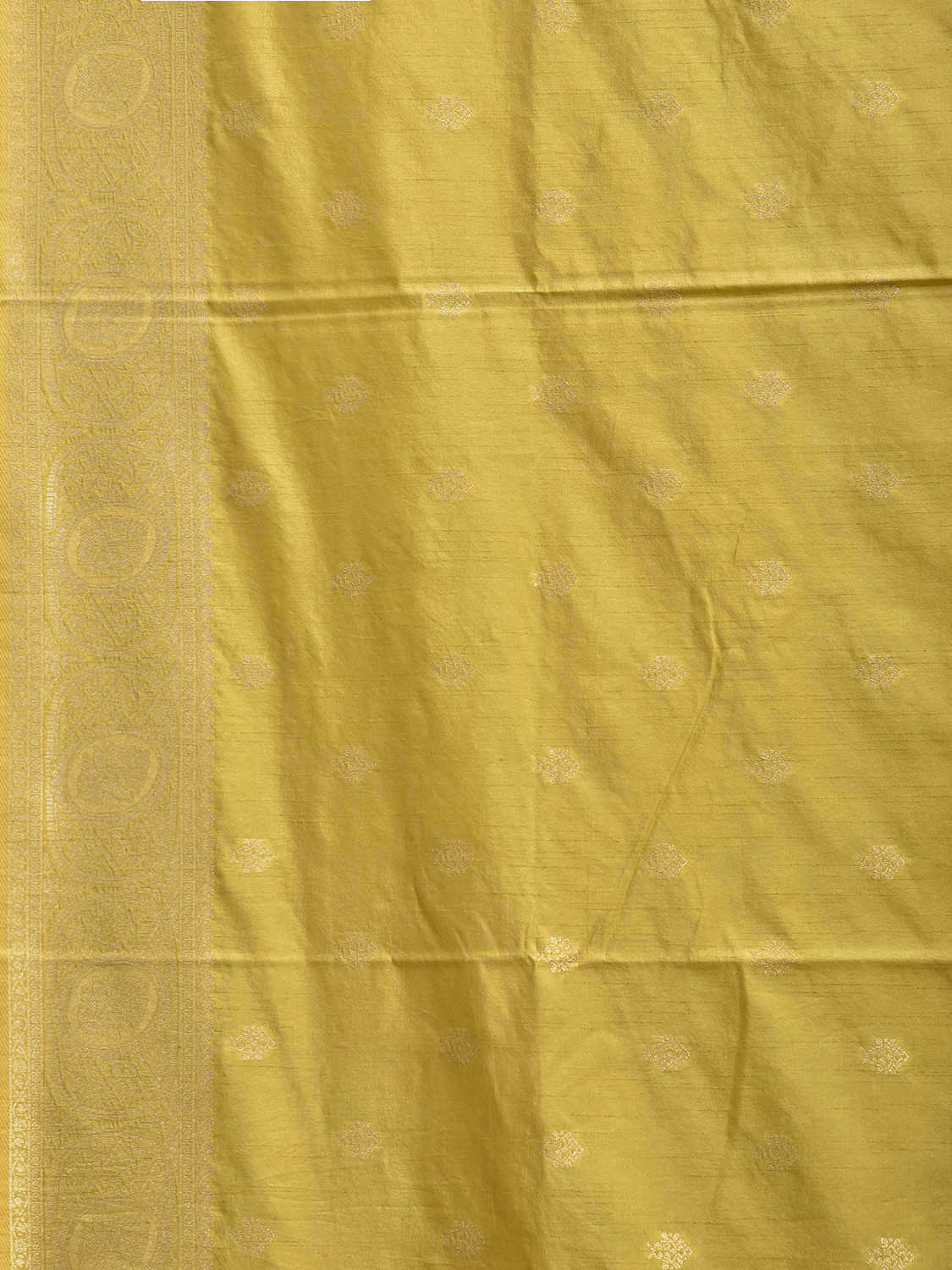 Yellow Banaras Katan Viscose Saree with Peacocks Pallu and Border Design b0320