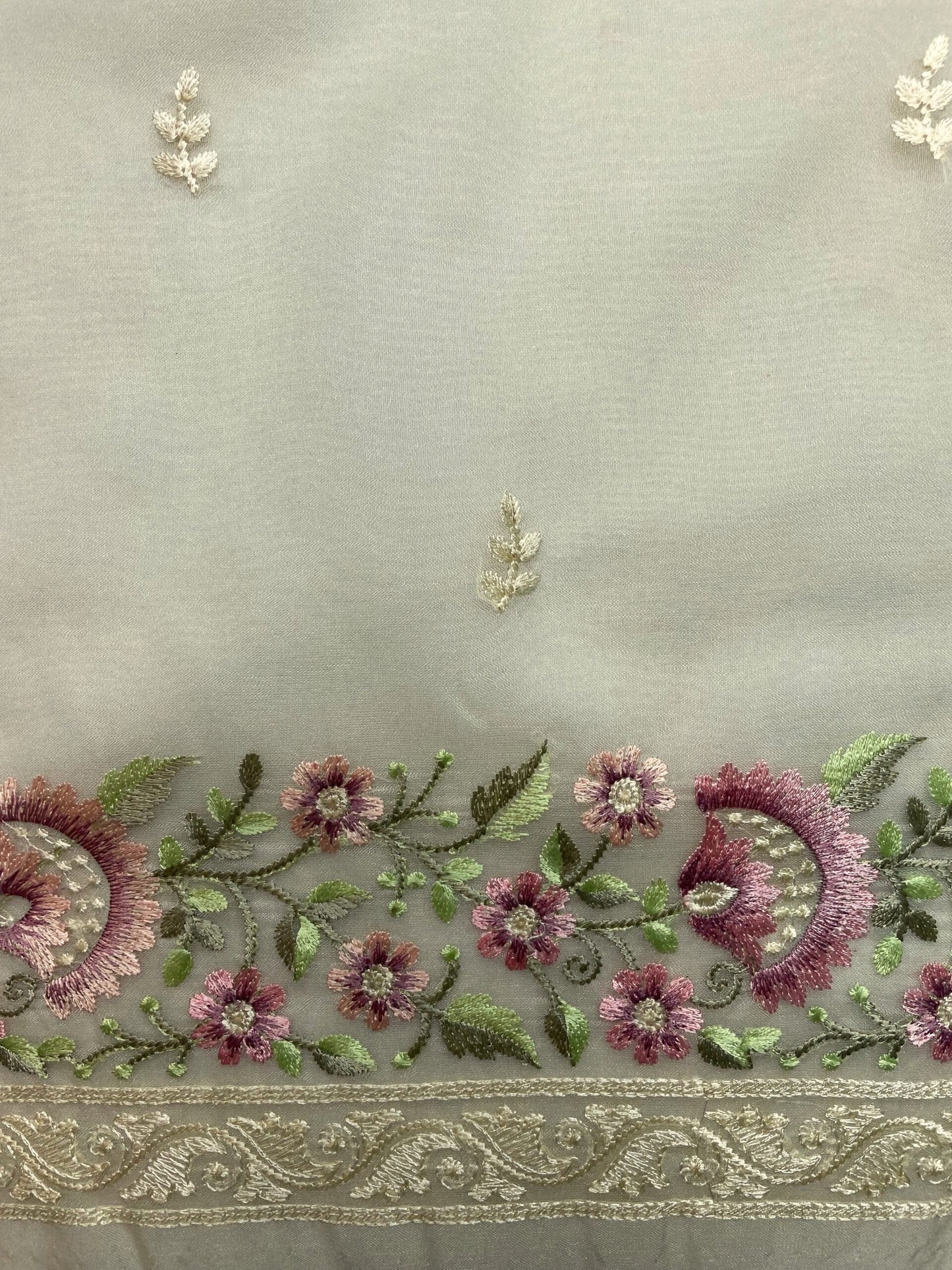 Cream Organza Saree Embroidery with Butta and Border Design b0343ds