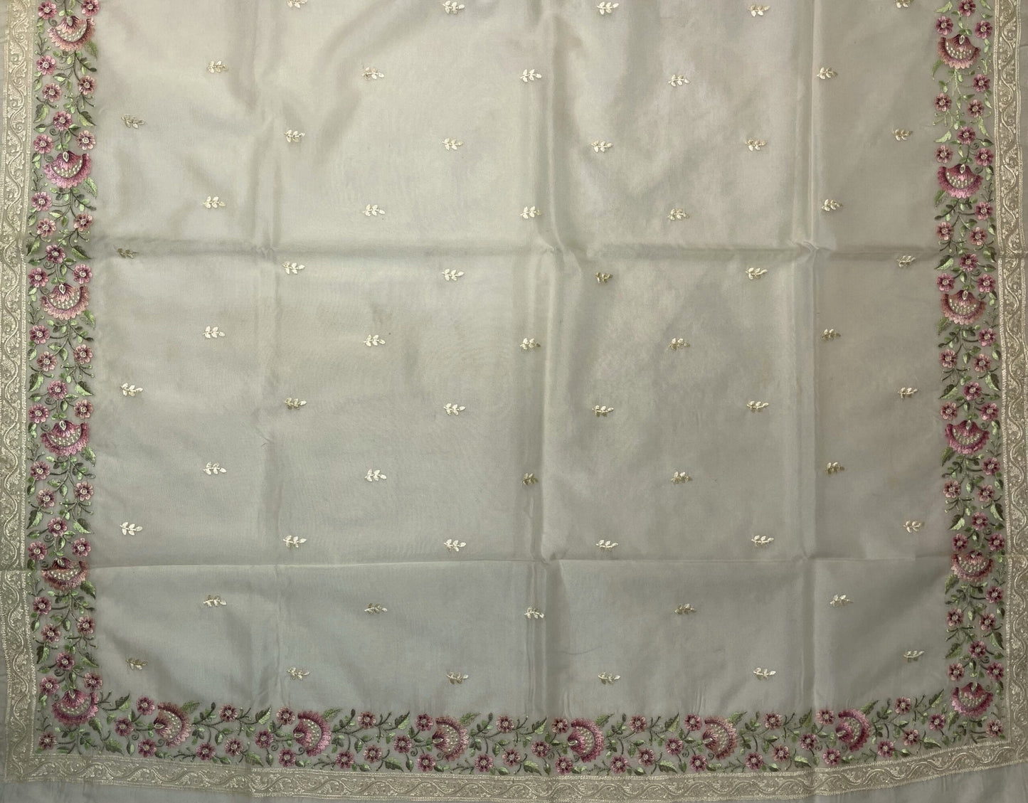 Cream Organza Saree Embroidery with Butta and Border Design b0343ds