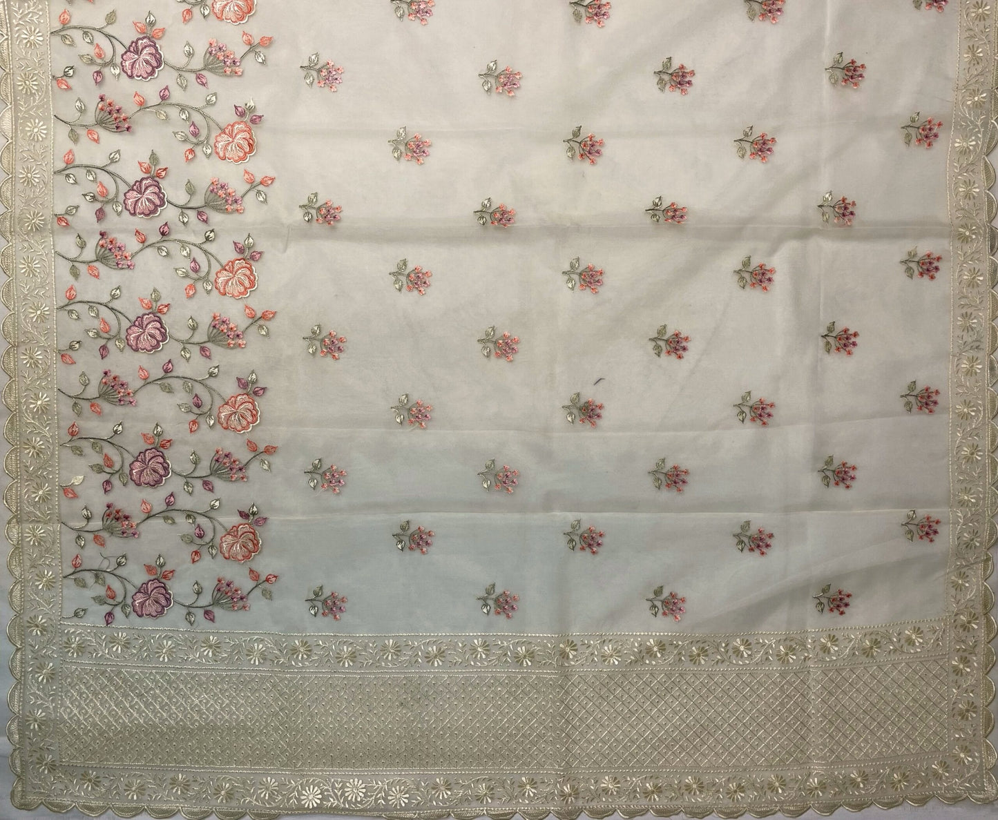 Cream Organza Saree Embroidery with Butta and Border Design b0346ds