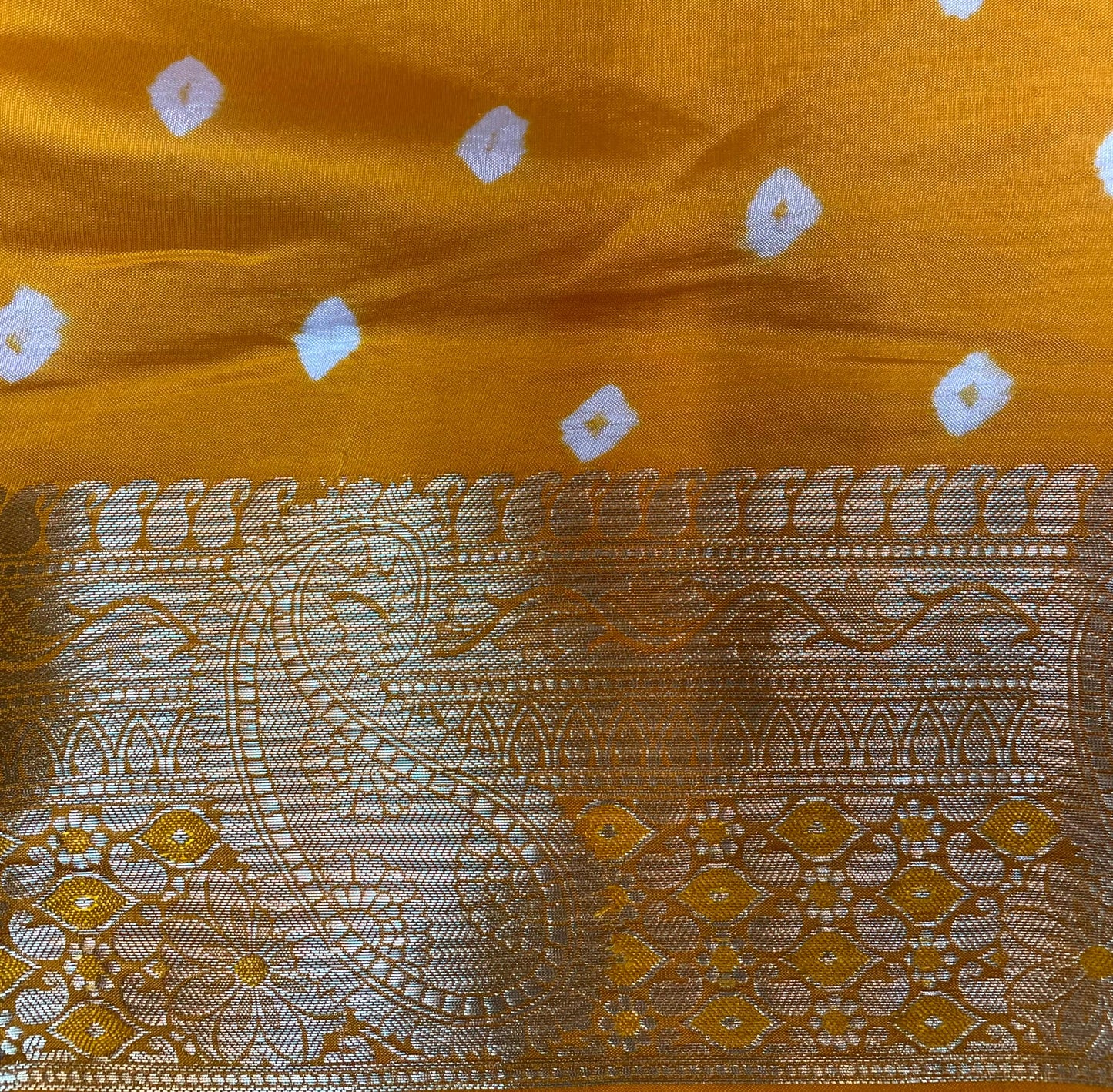 Mustard Banaras Bandhani Silk Saree with Border and Pallu Design b0407ds