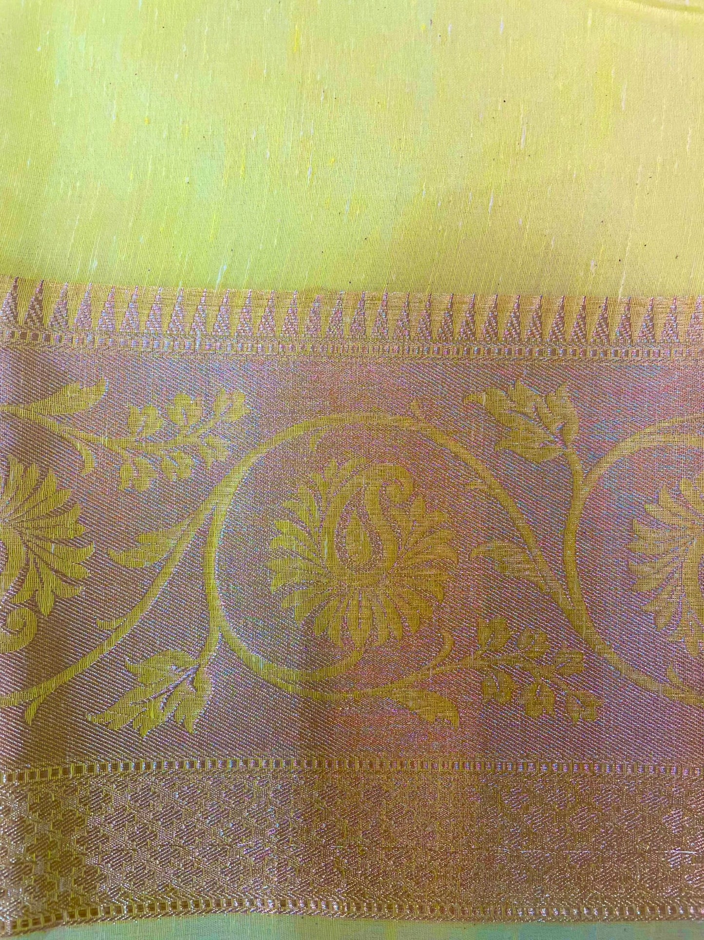 Fancy Raw Silk Saree with Intricate Border and Body Butta Design b0425ds