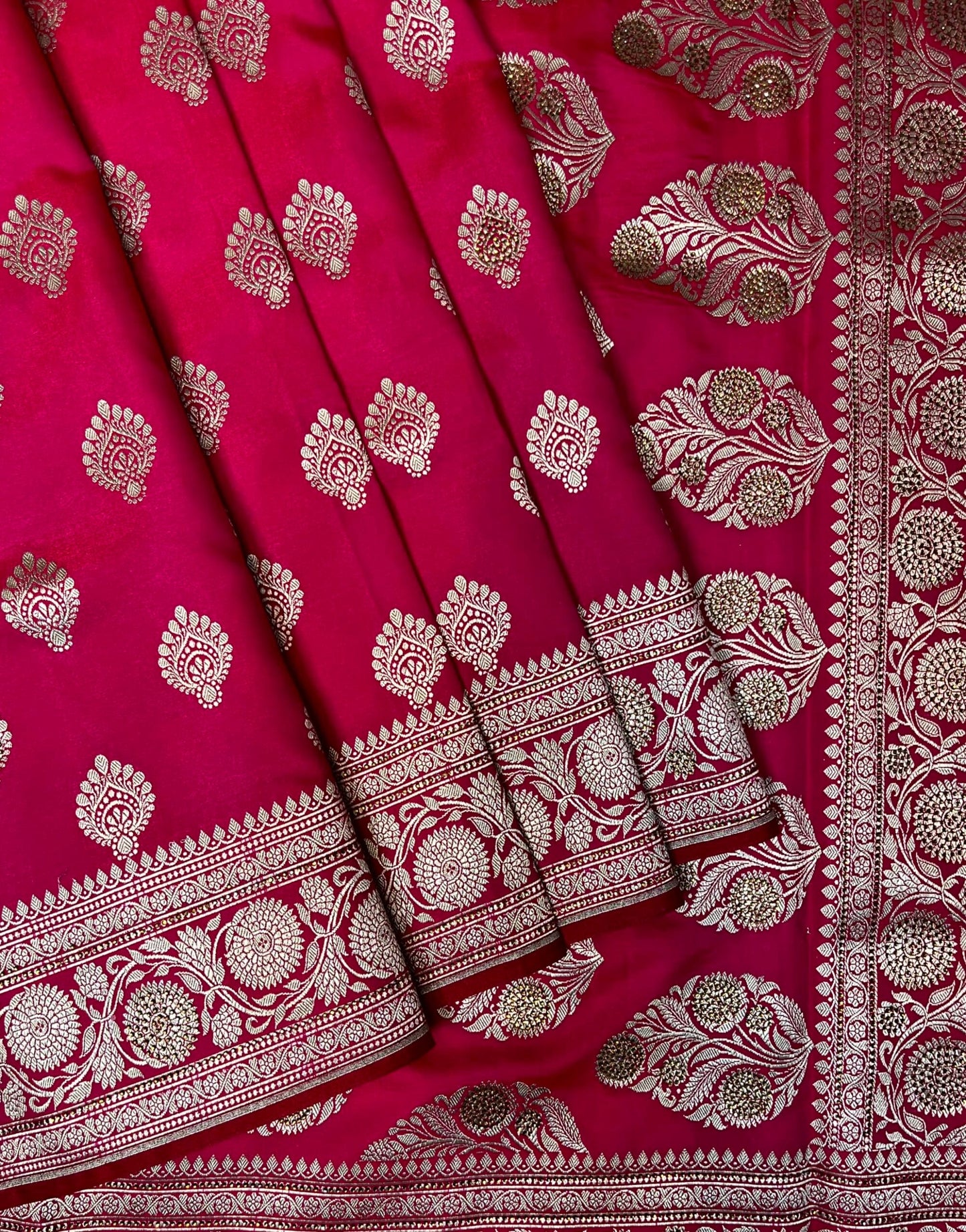 Banaras Katan Silk Saree with Body Butti and Blouse with Sequins Work Design b0430ds