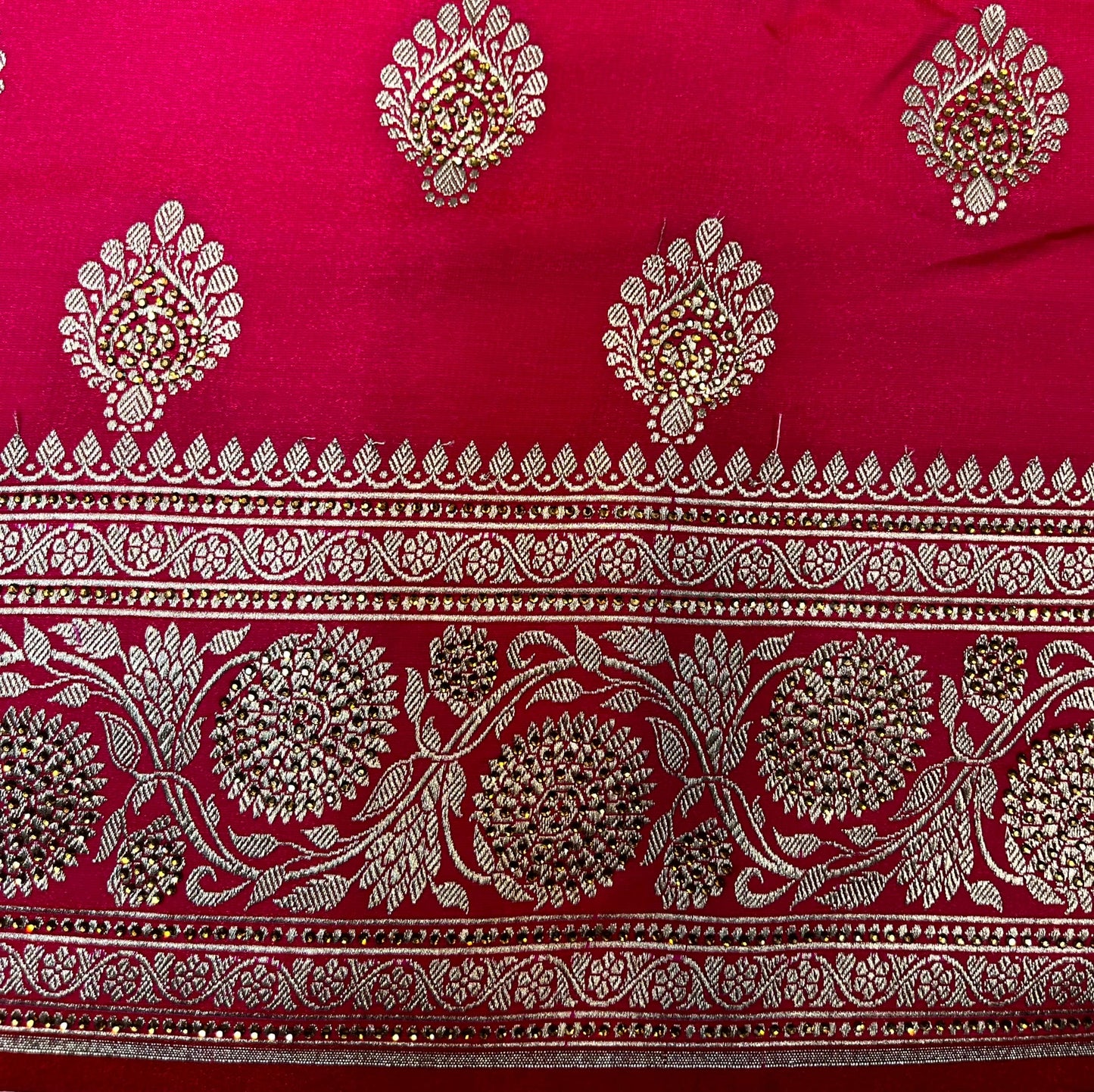 Banaras Katan Silk Saree with Body Butti and Blouse with Sequins Work Design b0430ds