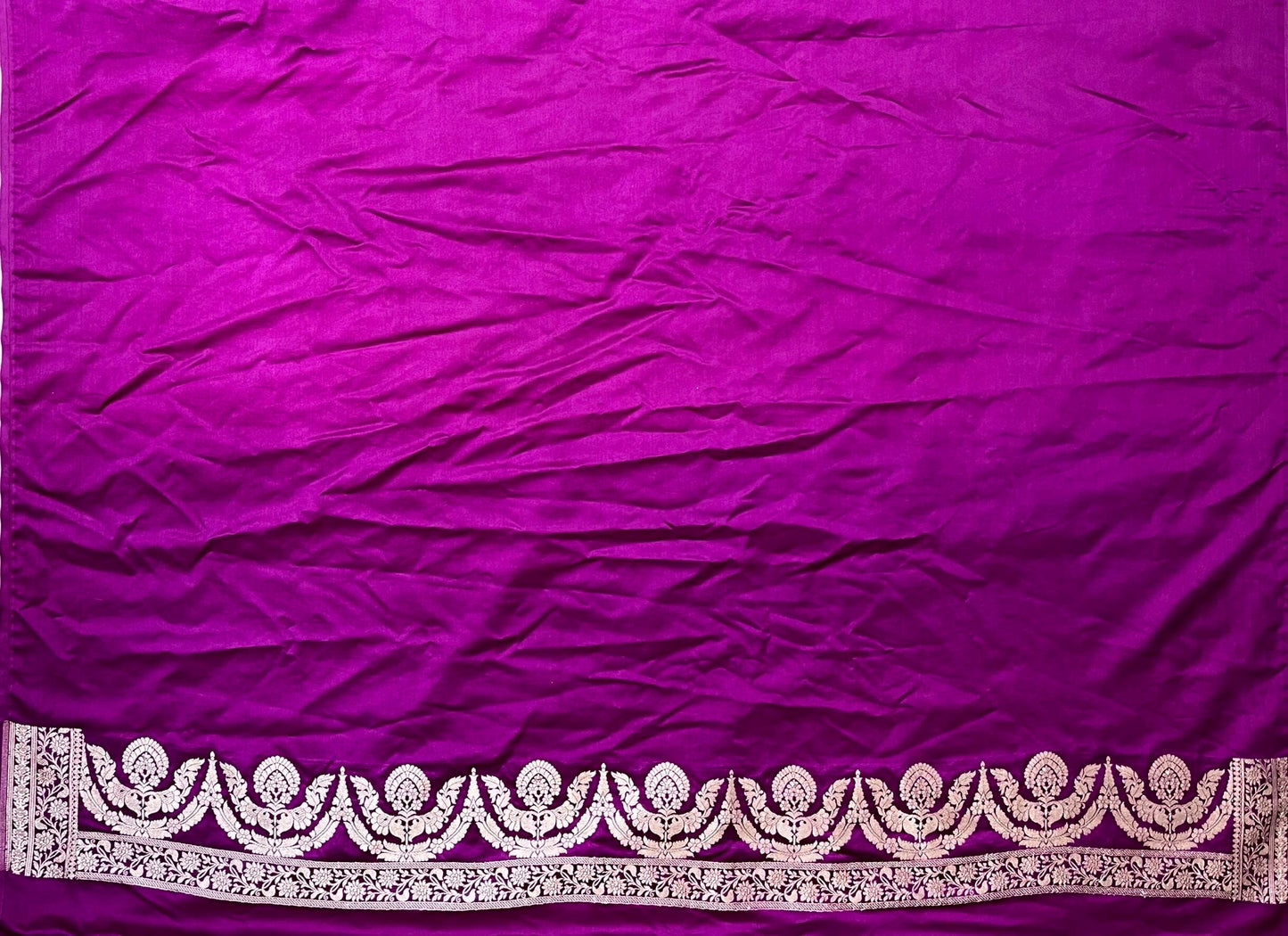 Violet Banaras Katan Silk Saree with Body Butti and Border Design b0432ds