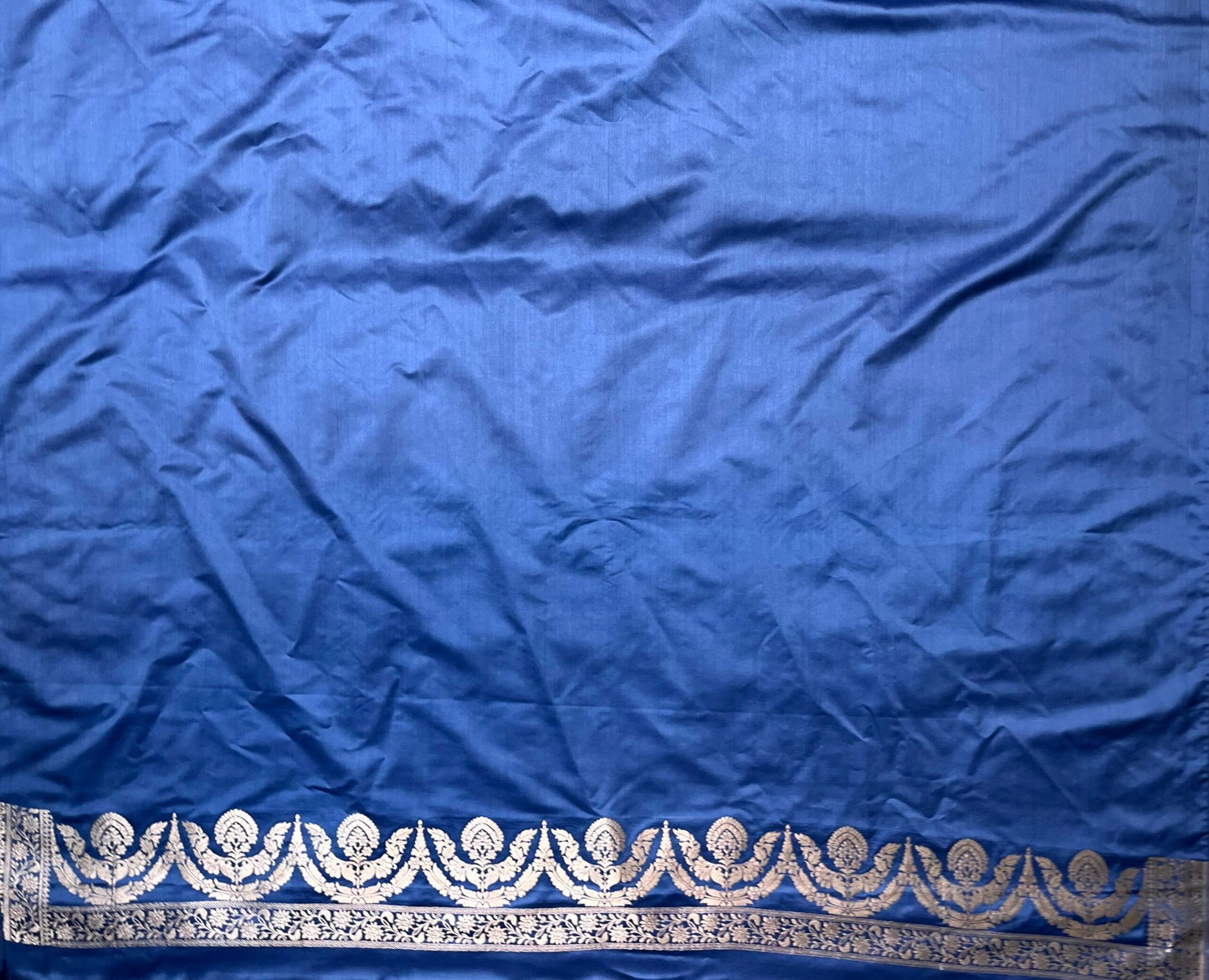 Banaras Katan Silk Saree with Body Butti and Border Design b0433ds