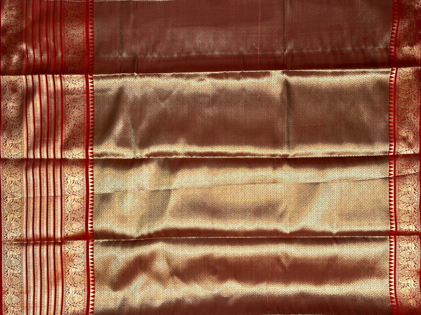 Grey Banaras Saree with Body stripes and Border Design b0454ds