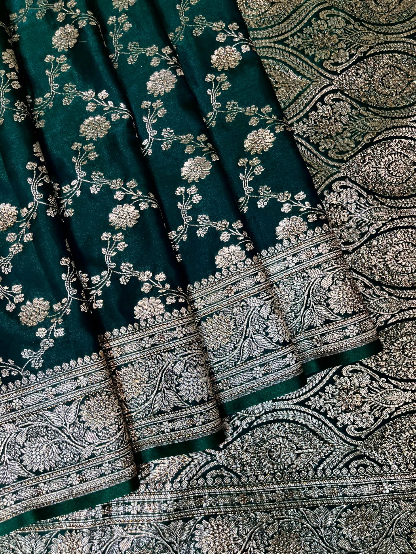 Bottle Green Banaras Katan Silk Saree with Body Butti and Stone Work Design b0467ds