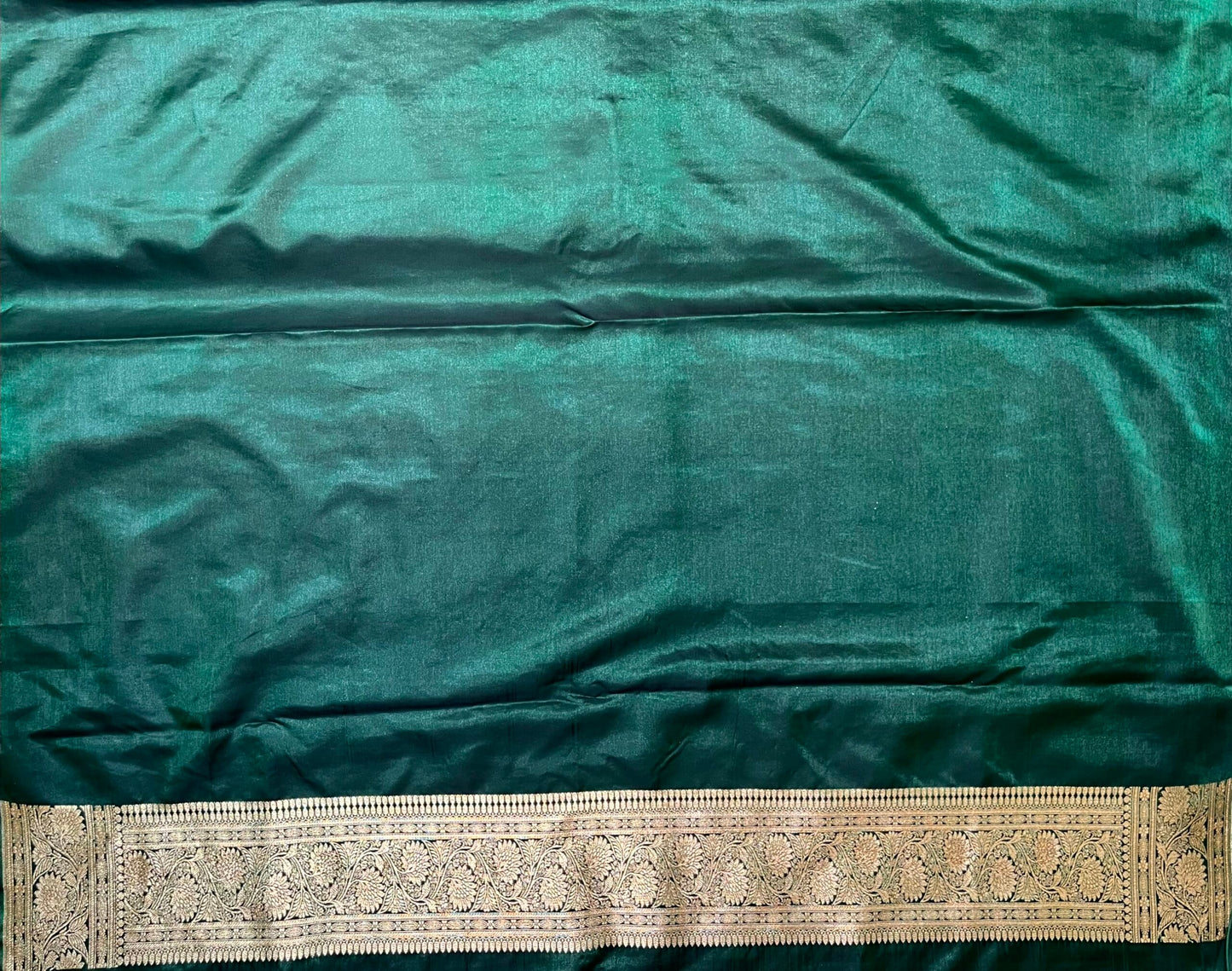 Bottle Green Banaras Katan Silk Saree with Body Butti and Stone Work Design b0467ds