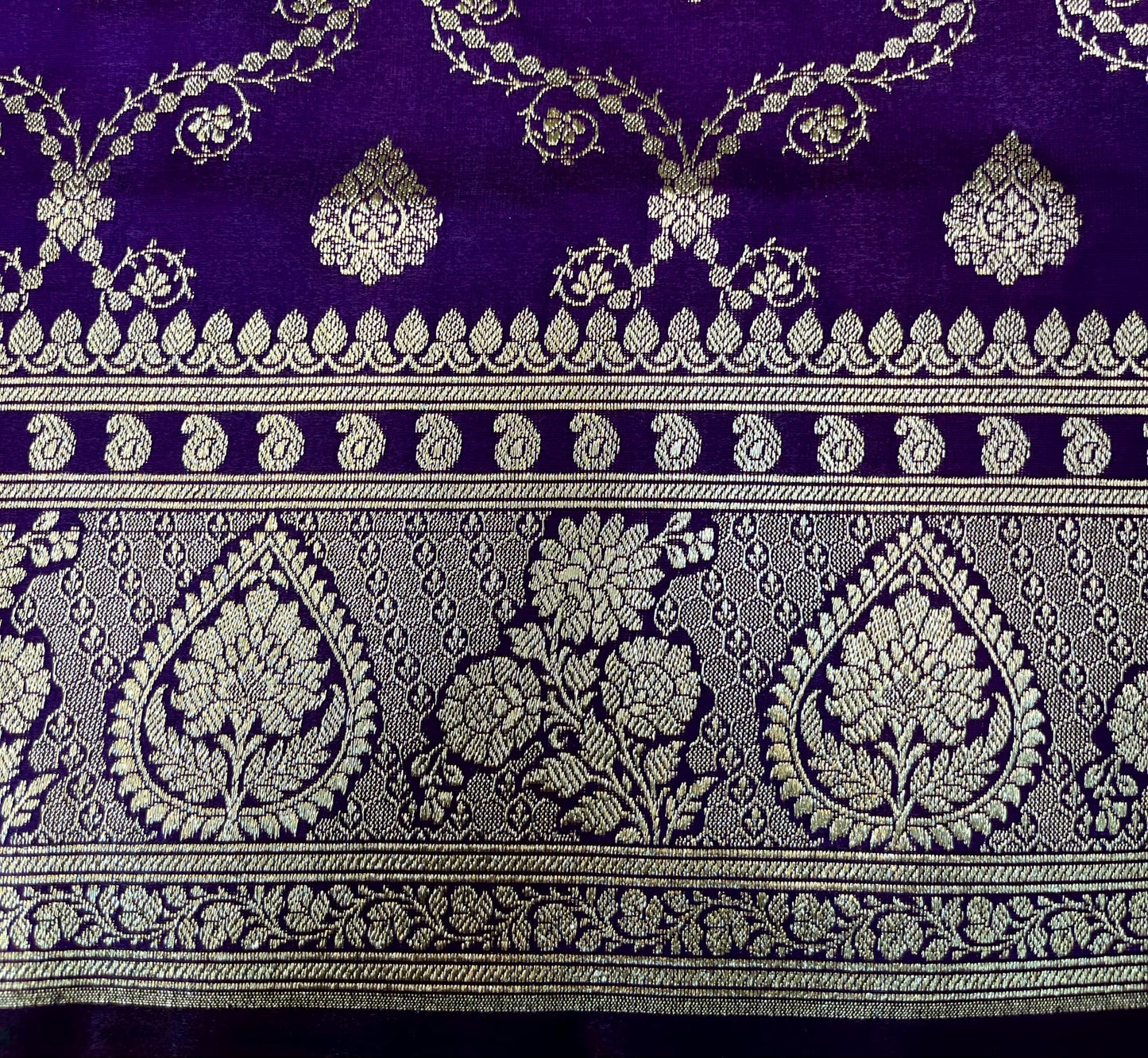 Dark Violet Banaras Katan Silk Saree with Body Butti Design b0472ds