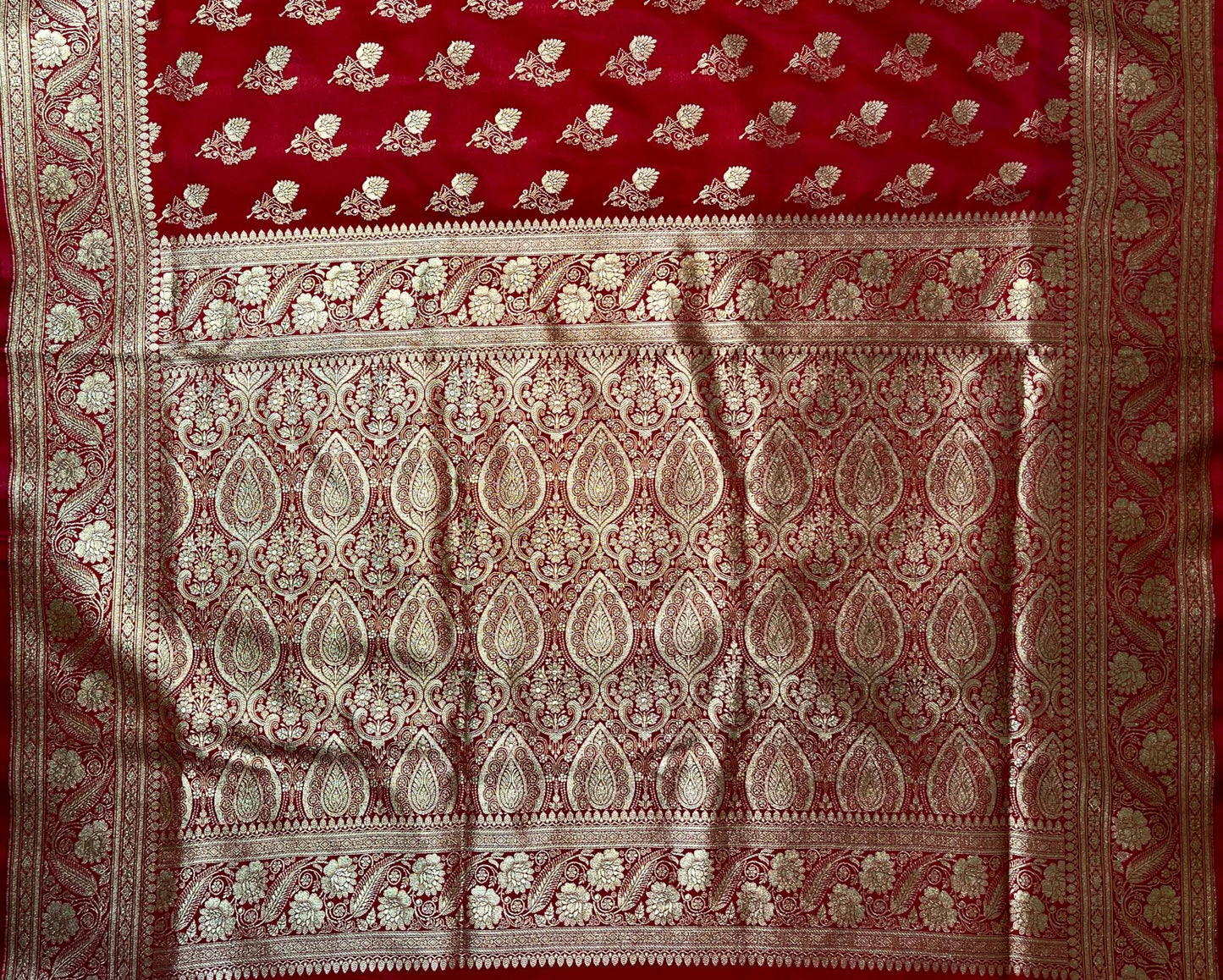 Red Banaras Katan Silk Saree with Body Butti Design b0479ds
