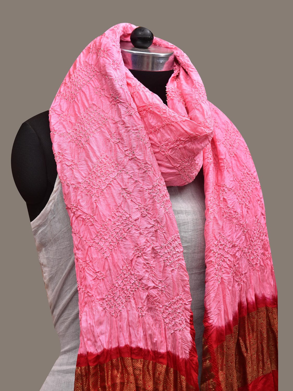 Baby Pink and Red Bandhani Kanchipuram Silk Handloom Dupatta with Border Design ds2831