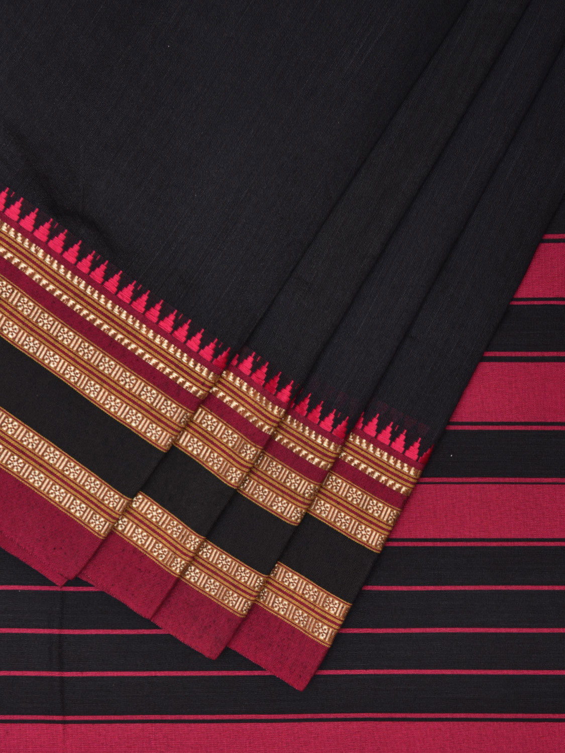 Black and Pink Bamboo Cotton Plain Saree with Strips Pallu Design No Blouse bc0460