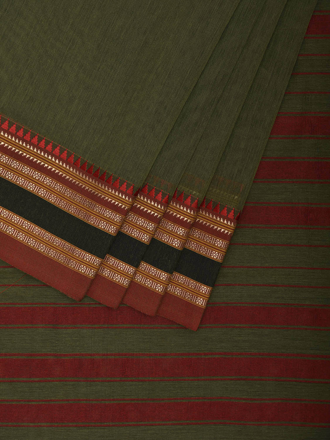 Olive and Red Bamboo Cotton Plain Saree with Strips Pallu Design No Blouse bc0871
