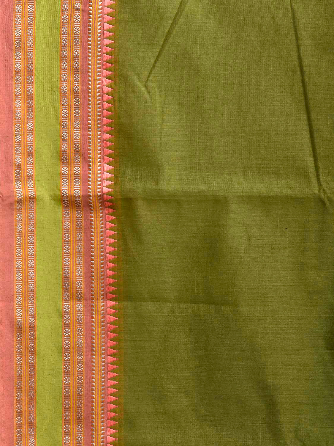 Green and Peach Bamboo Cotton Plain Saree with Strips Pallu Desing No Blouse bc1048