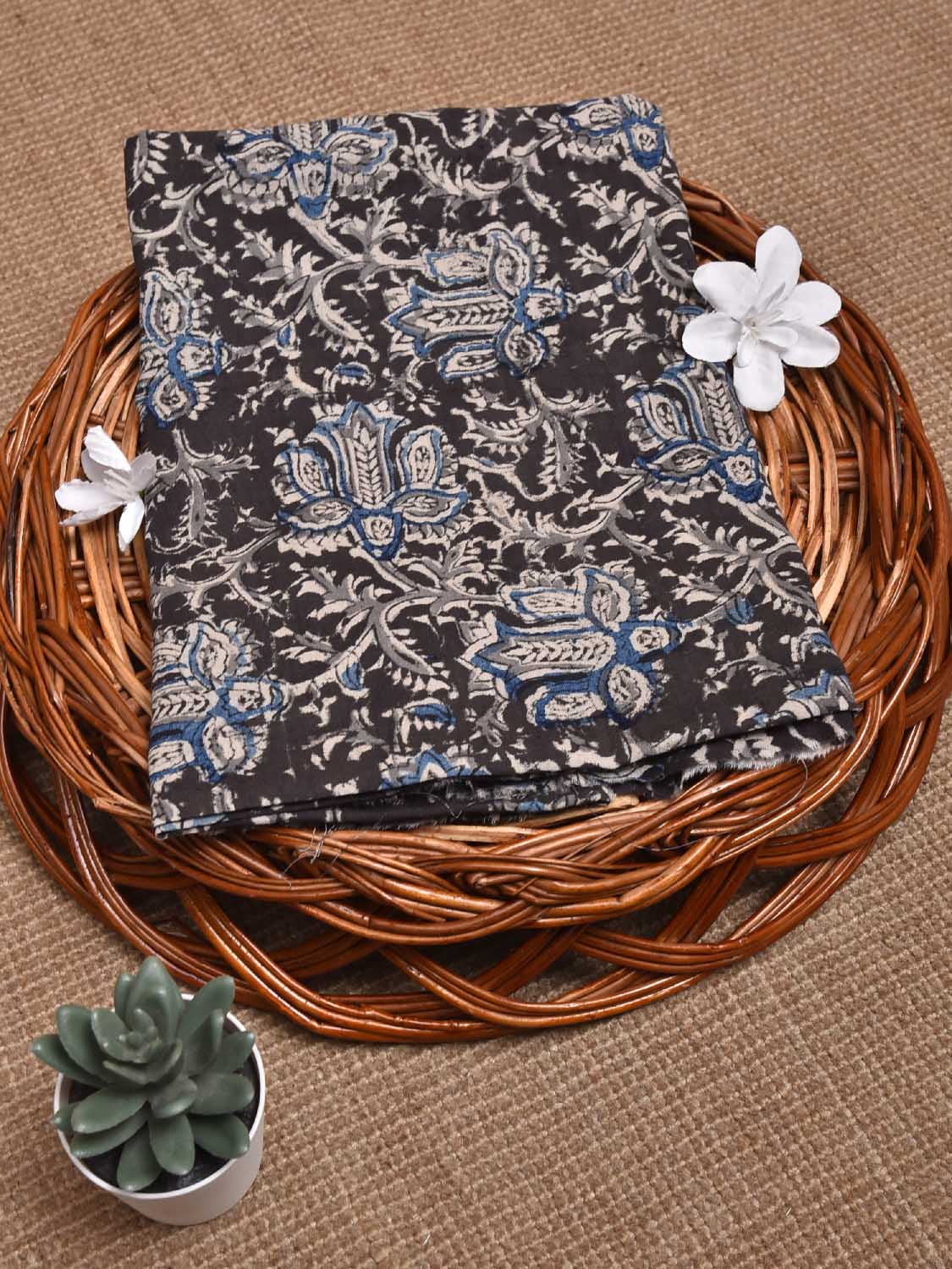 Black and Blue Kalamkari Block Print Cotton Blouse with Floral Design 1.2mt Length 35 Inches Width BL0046