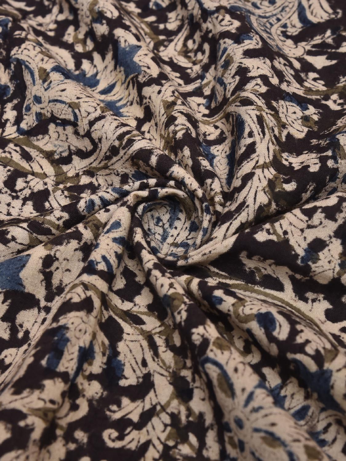 Black and Blue Kalamkari Block Print Cotton Blouse with Floral Design 1.2mt Length 35 Inches Width BL0051
