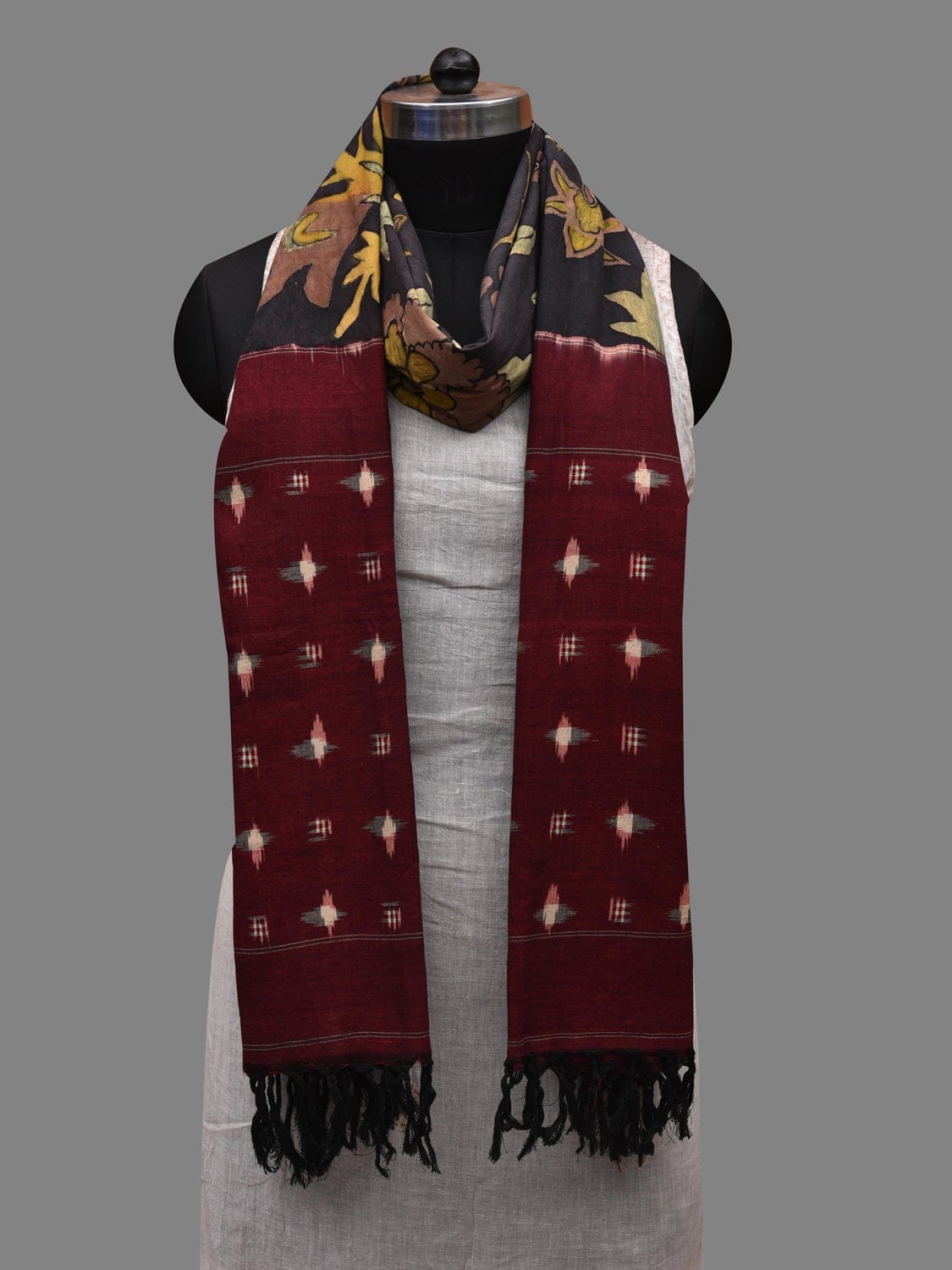 Black and Maroon Kalamkari Hand Painted Ikat Cotton Handloom Dupatta with Floral Design ds2625