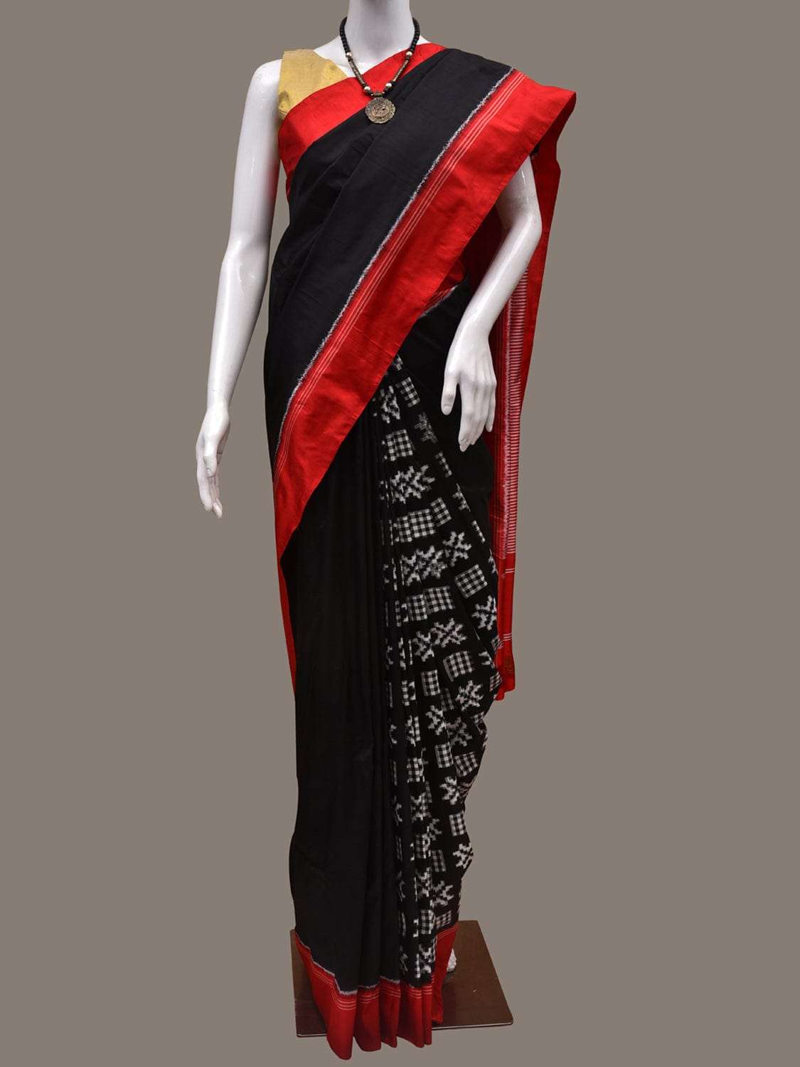 Black and Red Pochampally Double Ikat Silk Handloom Saree with Half Plain and Half Telia Design i0701