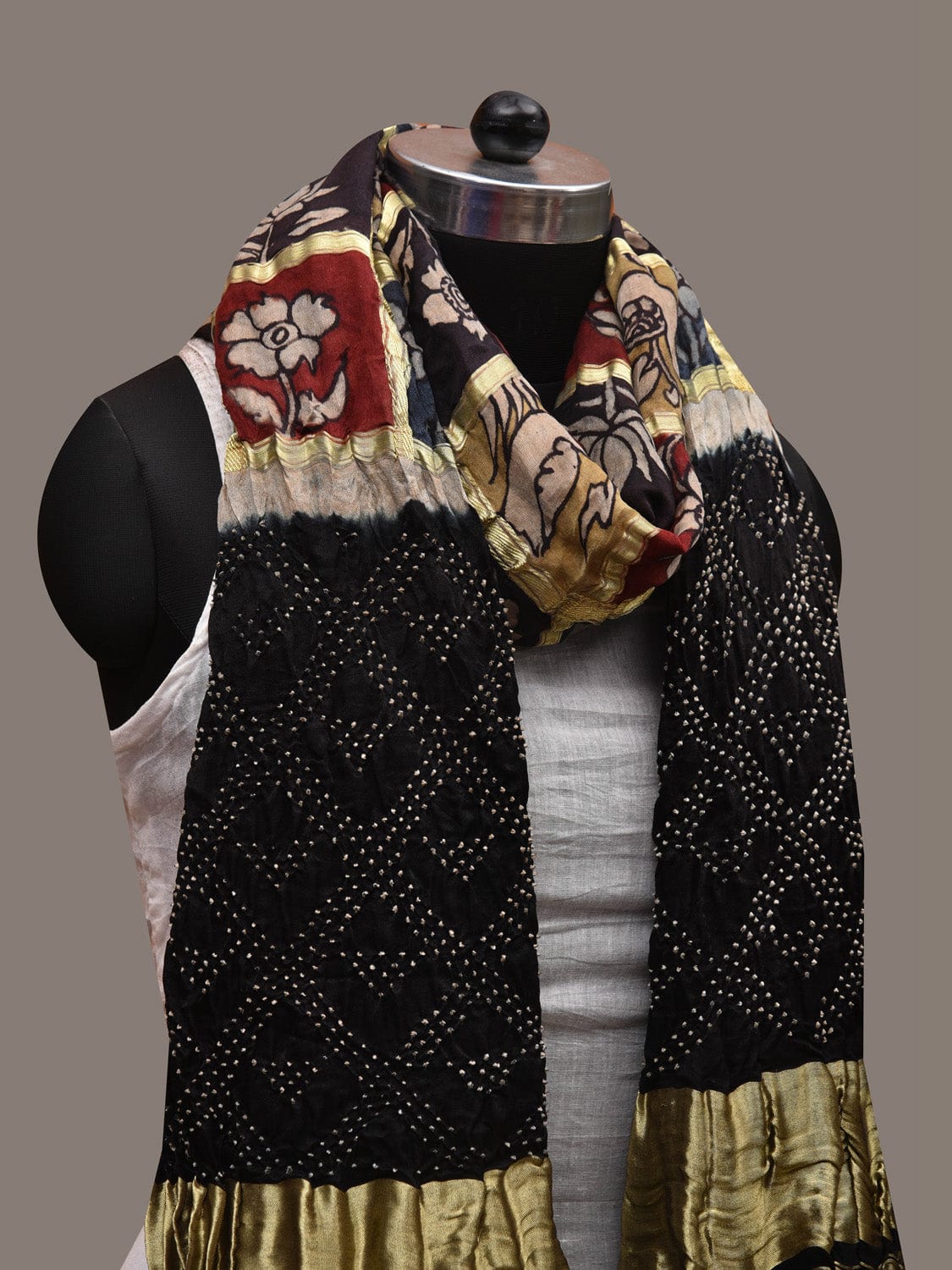 Black Bandhani Kalamkari Kanchipuram Silk Handloom Dupatta with Big Checks Design ds2732