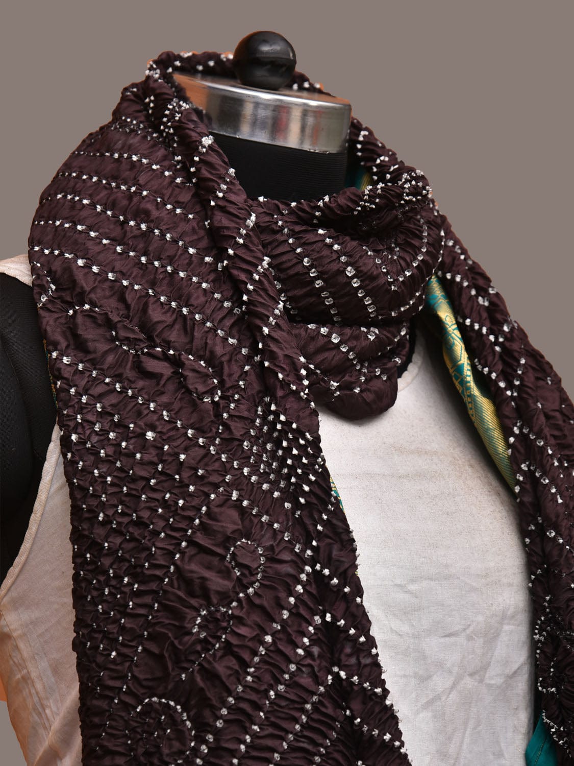 Black Bandhani Kanchipuram Silk Handloom Dupatta with Border Design ds3218