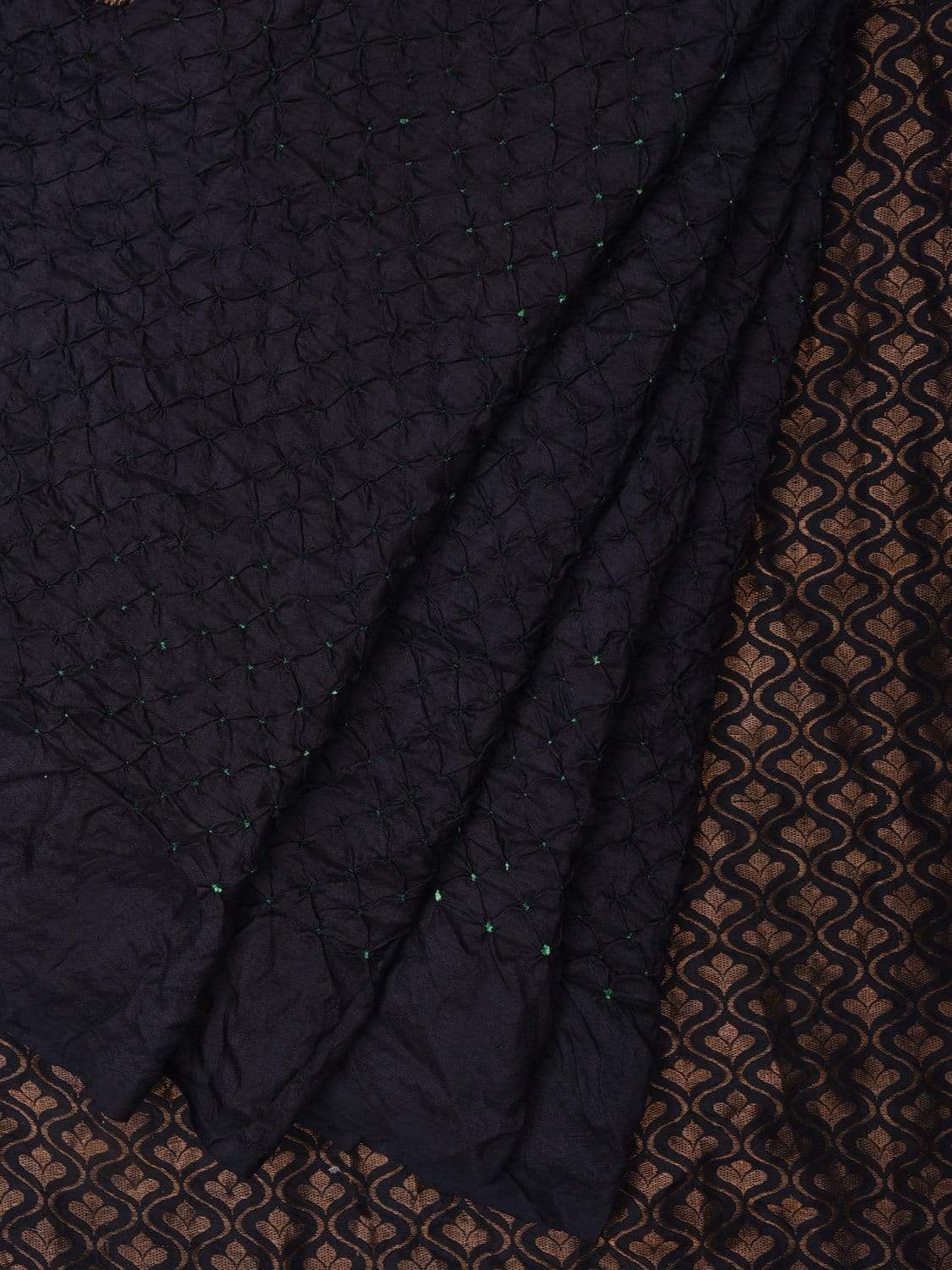 Black Bandhani Kanchipuram Silk Handloom Saree with Body Buta Design bn0226