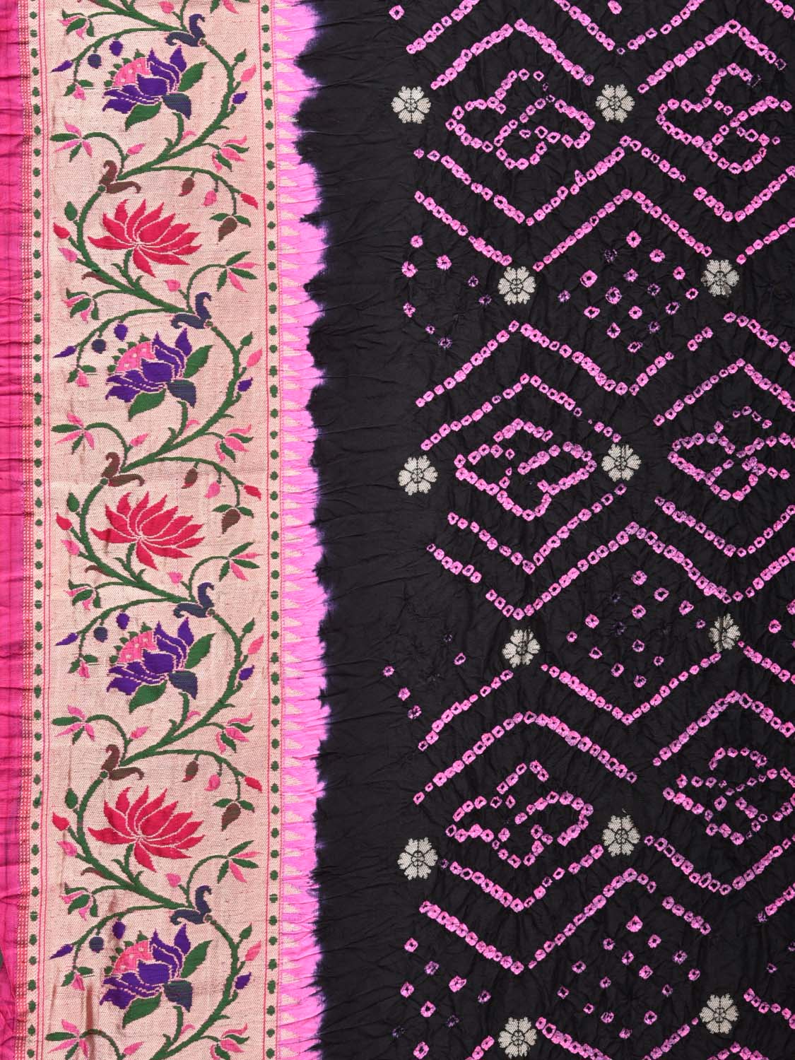 Black Bandhani Paithani Silk Handloom Saree with Lotus Border Design bn0184