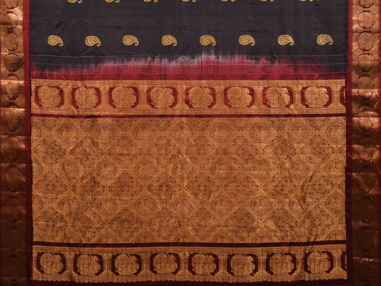 Black Gadwal Silk Handloom Saree with Mango Buta Design g0294