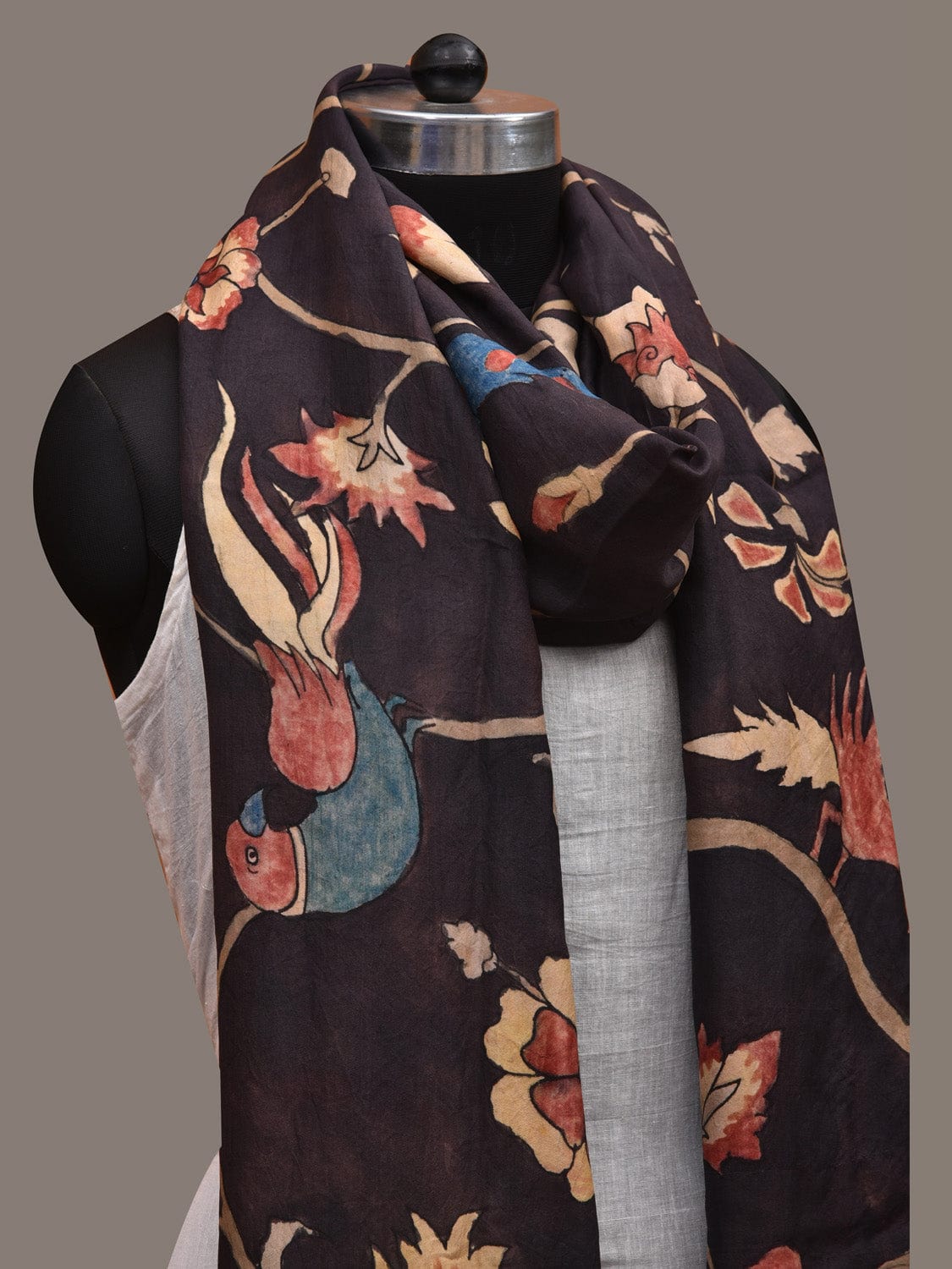 Black Kalamkari Hand Painted Kanchipuram Silk Handloom Dupatta with Floral and Birds Design ds2868