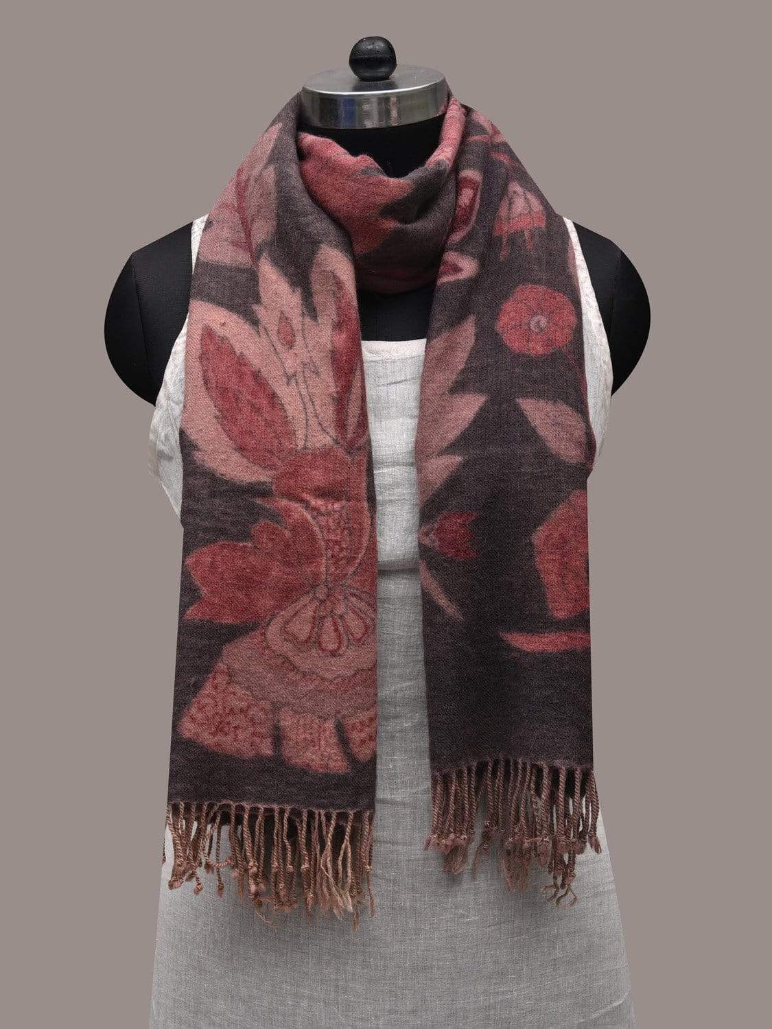 Black Kalamkari Hand Painted Woolen Handloom Stole with Floral Design ds2533