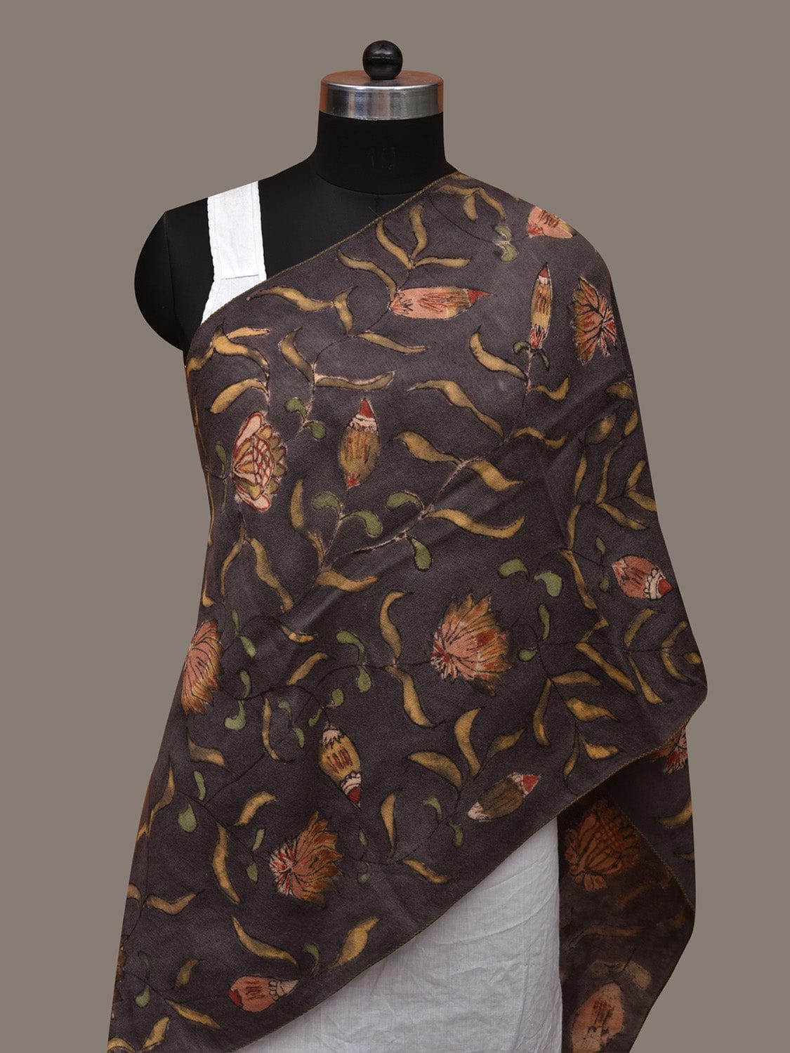 Black Kalamkari Hand Painted Woolen Handloom Stole with Floral Design ds3035