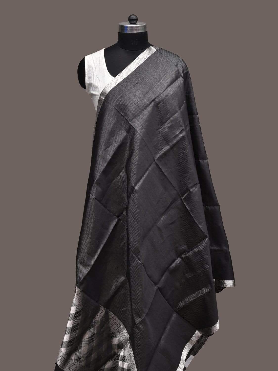 Black Kanchipuram Silk Handloom Dupatta with Doby Border Design ds2254