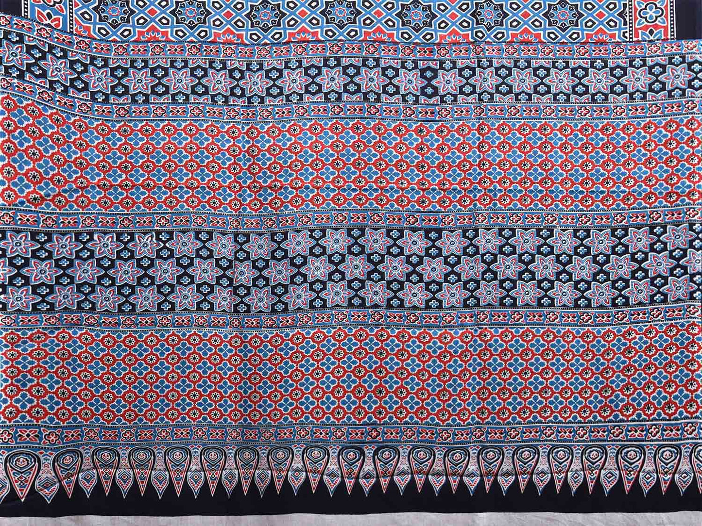 Blue and Black Digital Print Cotton Saree with All Over Geometric Design o0654