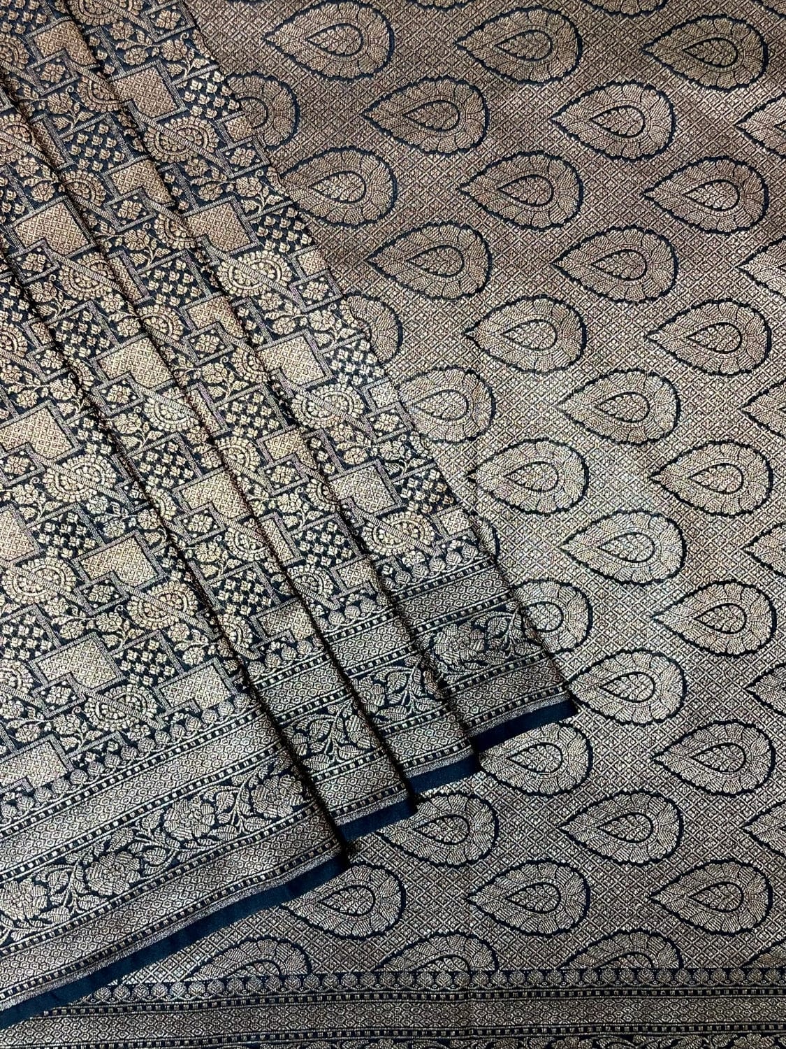 Blue Antique Zari Banaras Katan Intricate Allover Brocade Saree with Border and Pallu Design b0313ds