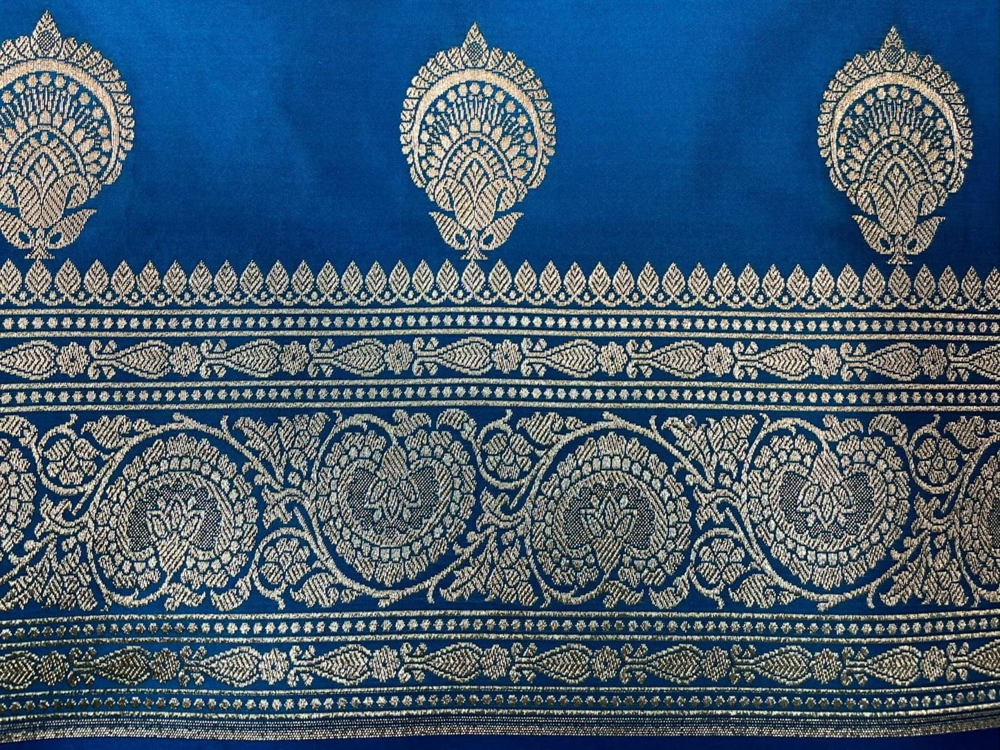 Blue Banaras Katan Silk Saree with Body Butti and Border Design b0403ds