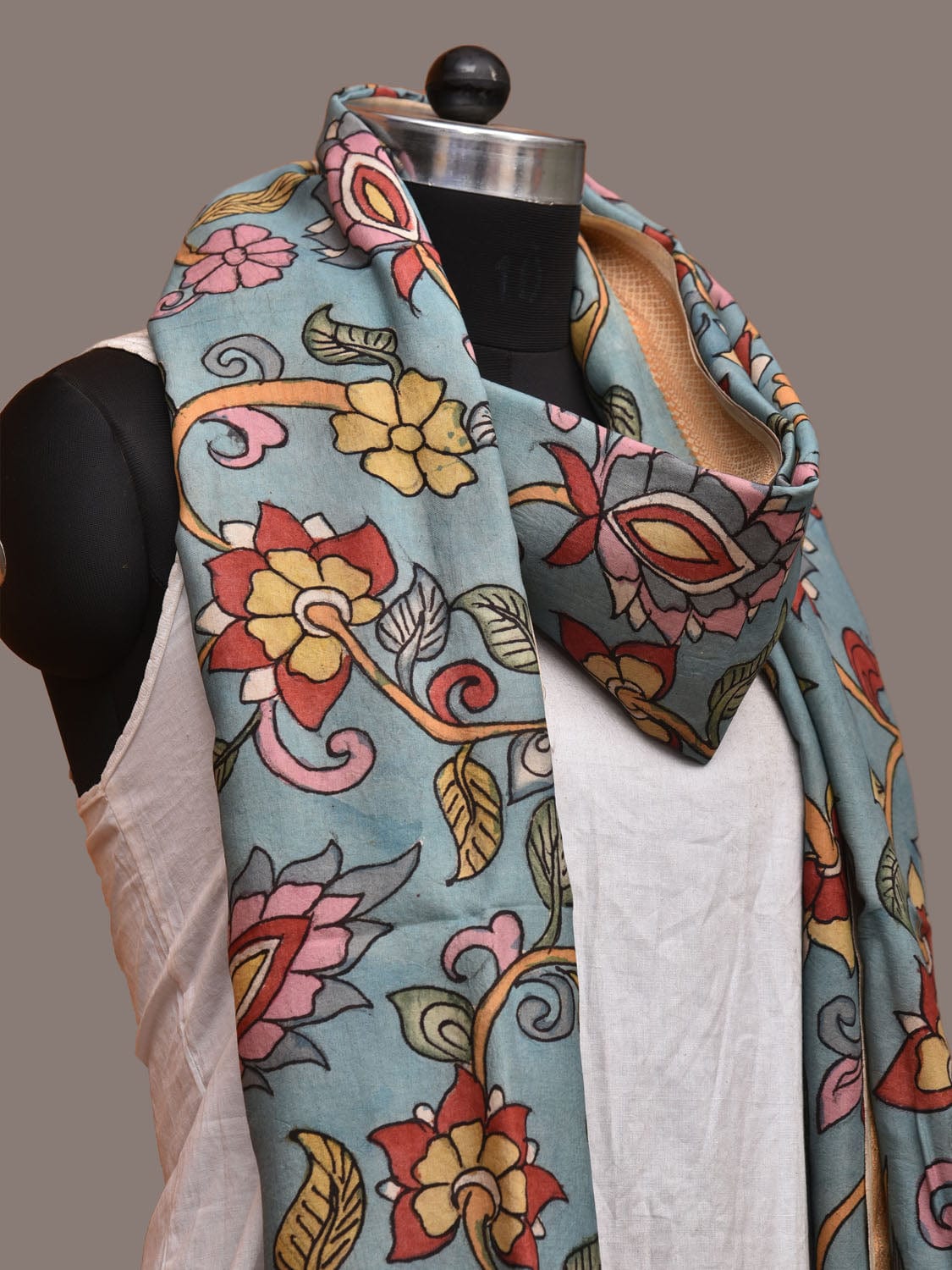 Blue Kalamkari Hand Painted Sico Dupatta with Floral Design ds3212