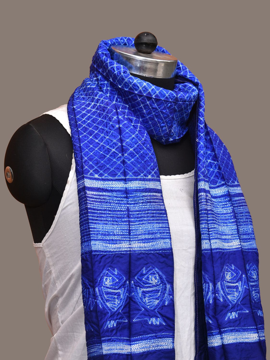 Blue Shibori Silk Handloom Stole with Checks Design ds3161
