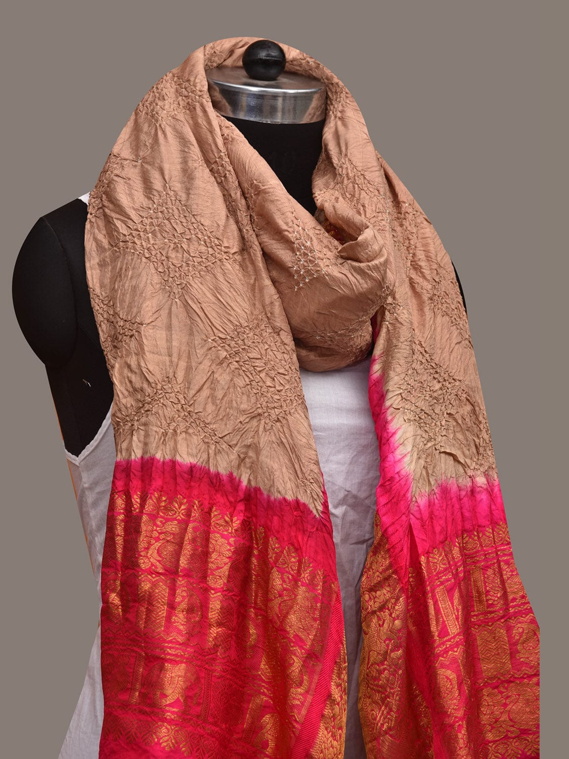 Cream and Pink Bandhani Kanchipuram Silk Handloom Dupatta with Border Design ds3015