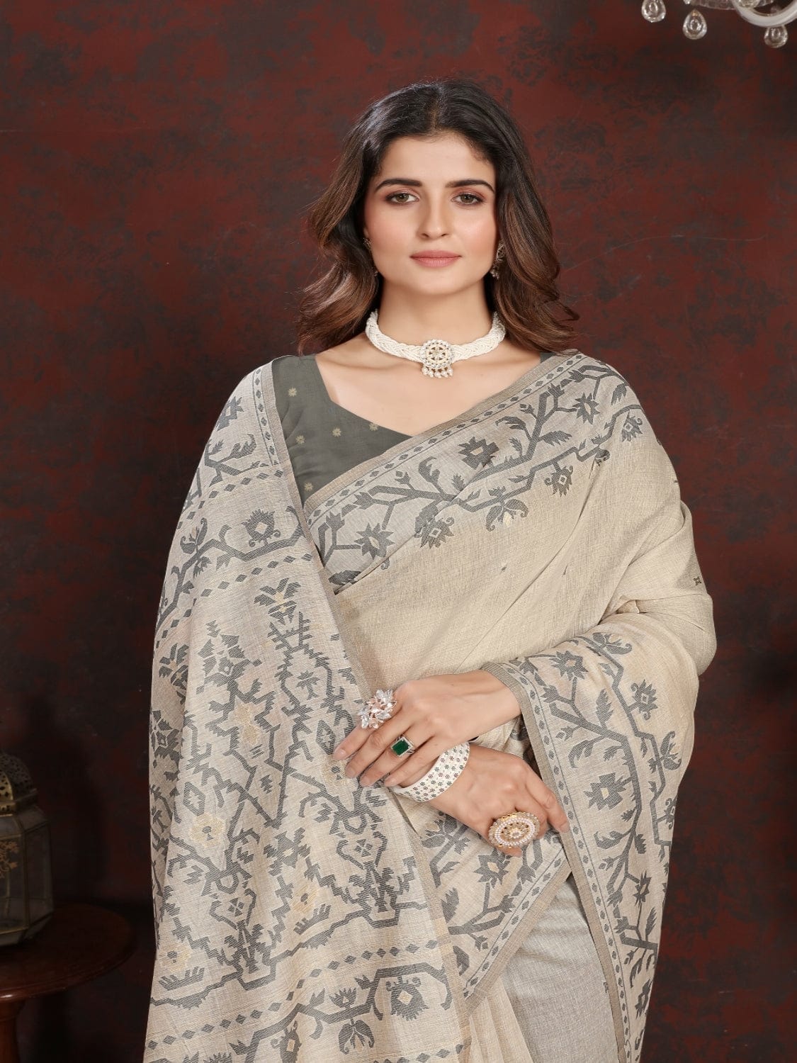 Cream Dhakai Jamdani Cotton Viscose Saree with Pallu and Border Design dj0117