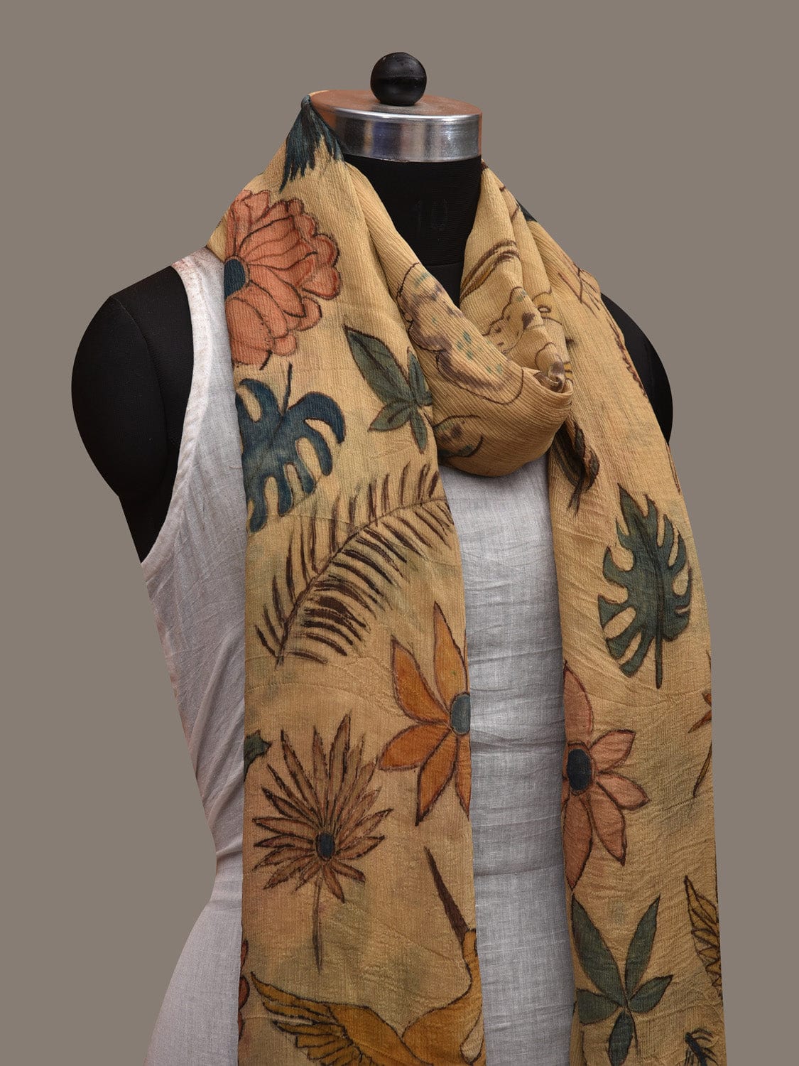 Cream Kalamkari Hand Painted Chiffon Dupatta with Floral and Birds Design ds2926