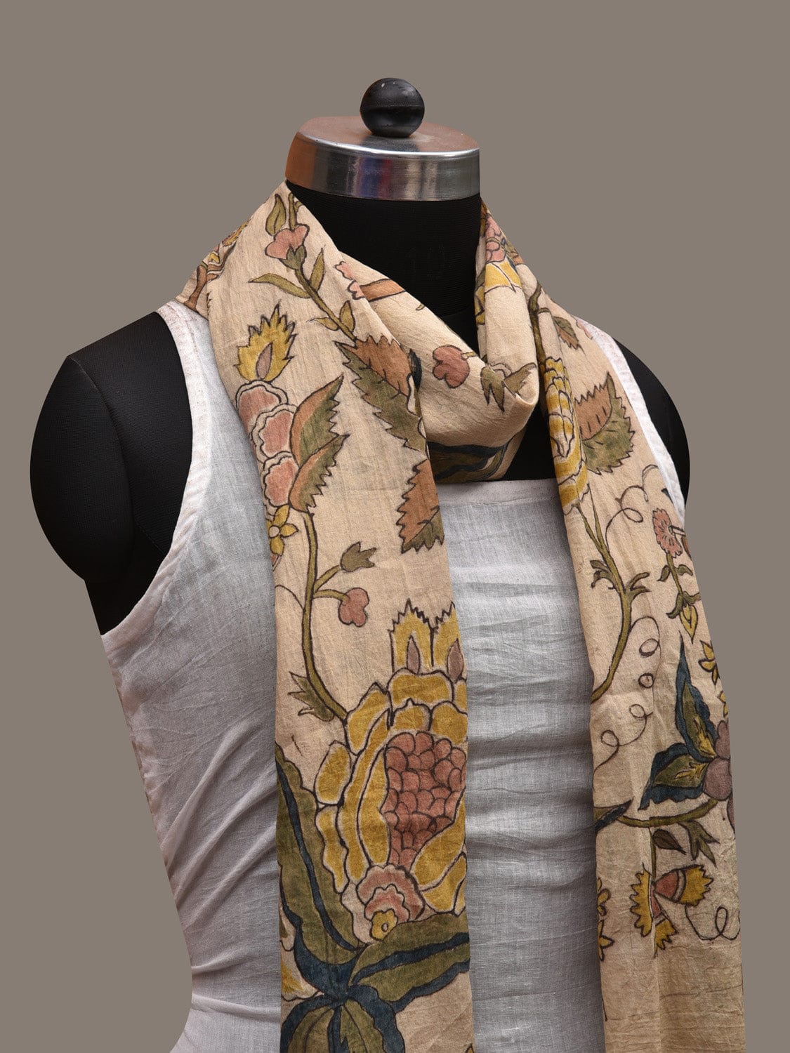 Cream Kalamkari Hand Painted Cotton Handloom Stole with Floral Design ds2741