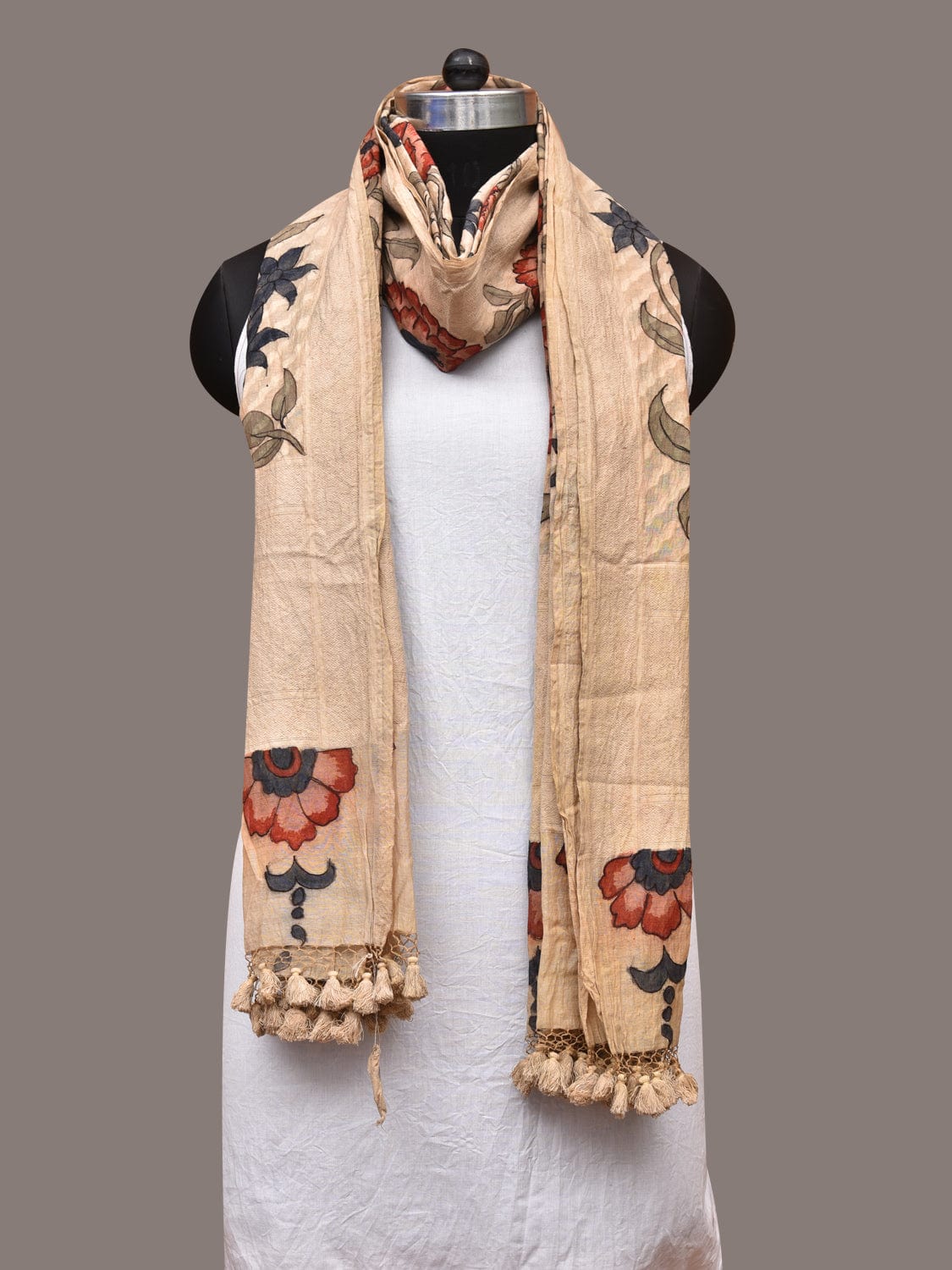 Cream Kalamkari Hand Painted Cotton Silk Dupatta with Floral Design ds3351
