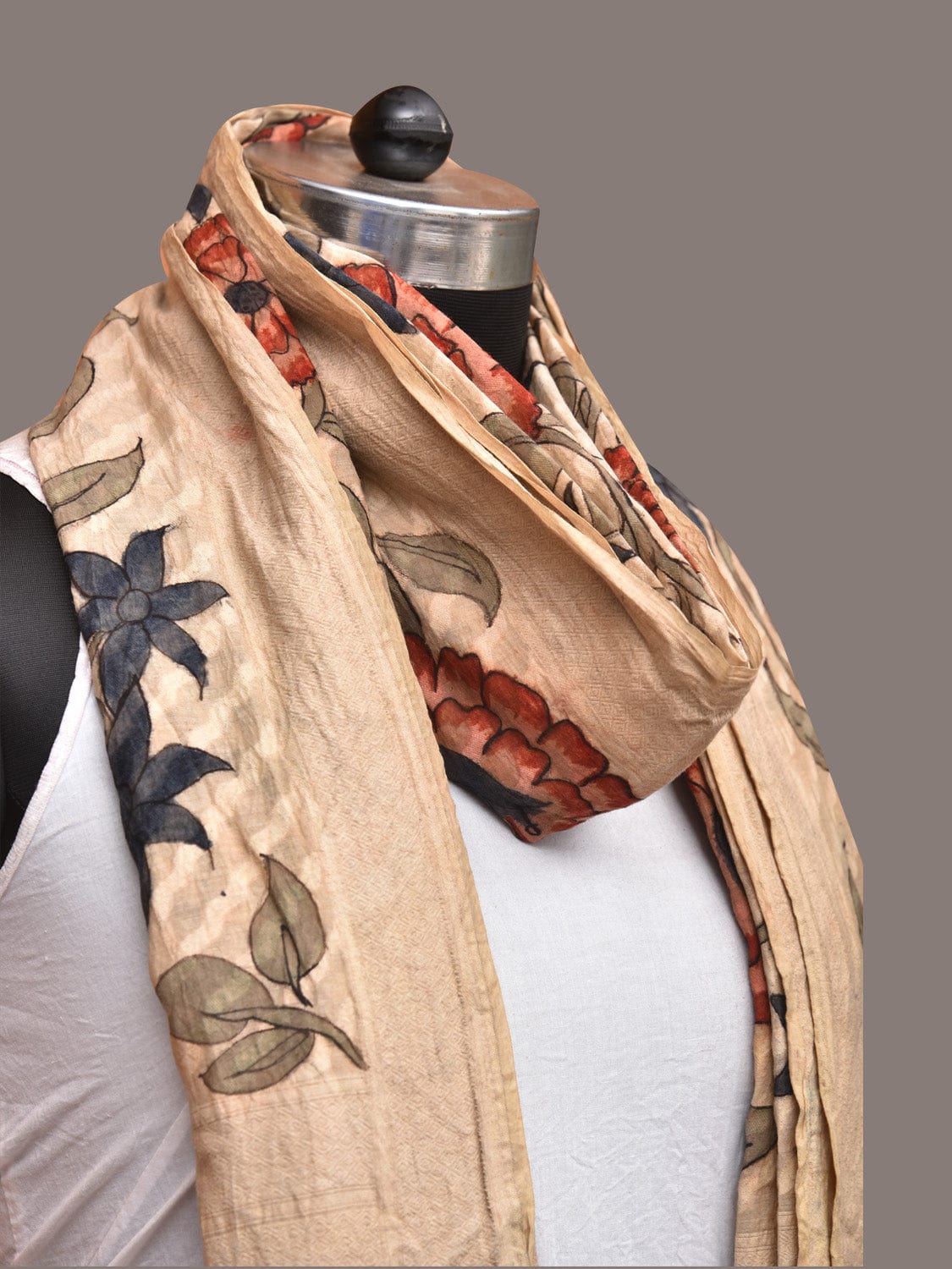Cream Kalamkari Hand Painted Cotton Silk Dupatta with Floral Design ds3351