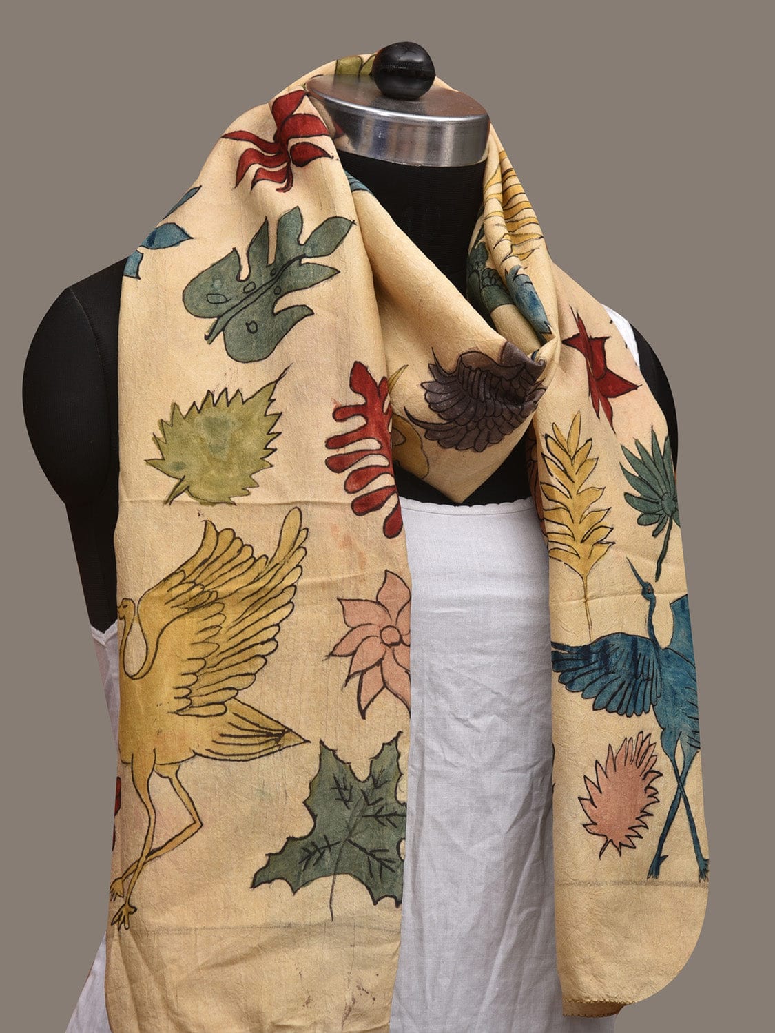 Cream Kalamkari Hand Painted Cotton Silk Handloom Stole with Floral and Birds Design ds3031