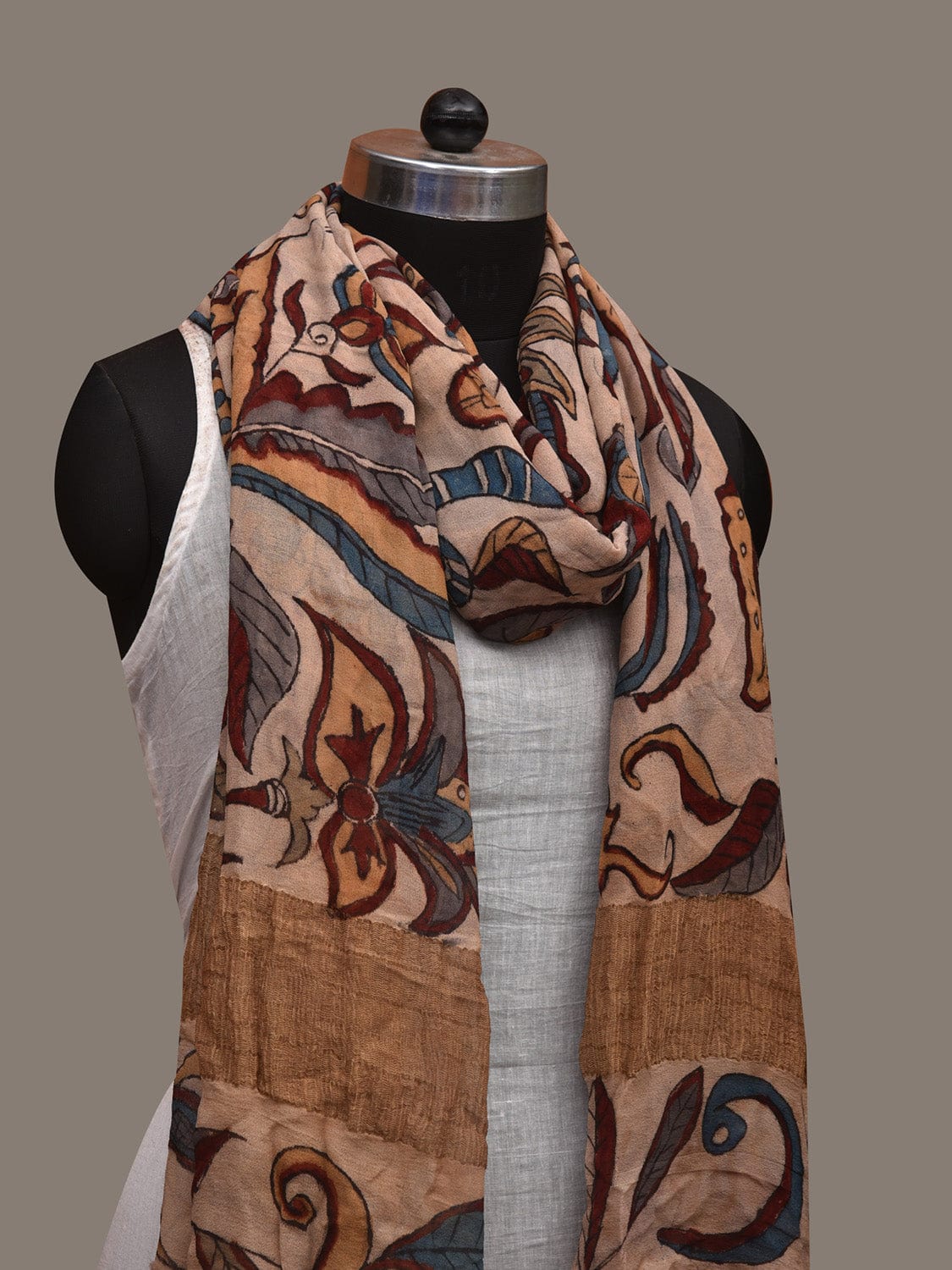 Cream Kalamkari Hand Painted Crepe Dupatta with Floral Design ds2993