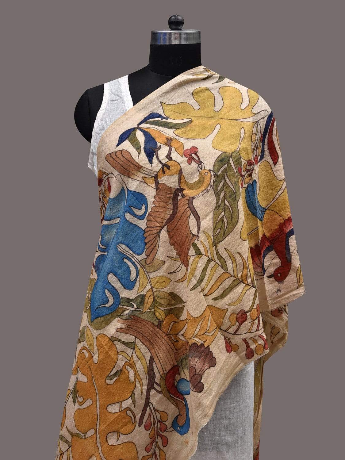 Cream Kalamkari Hand Painted Silk Handloom Stole with Birds and Leaves Design ds2412