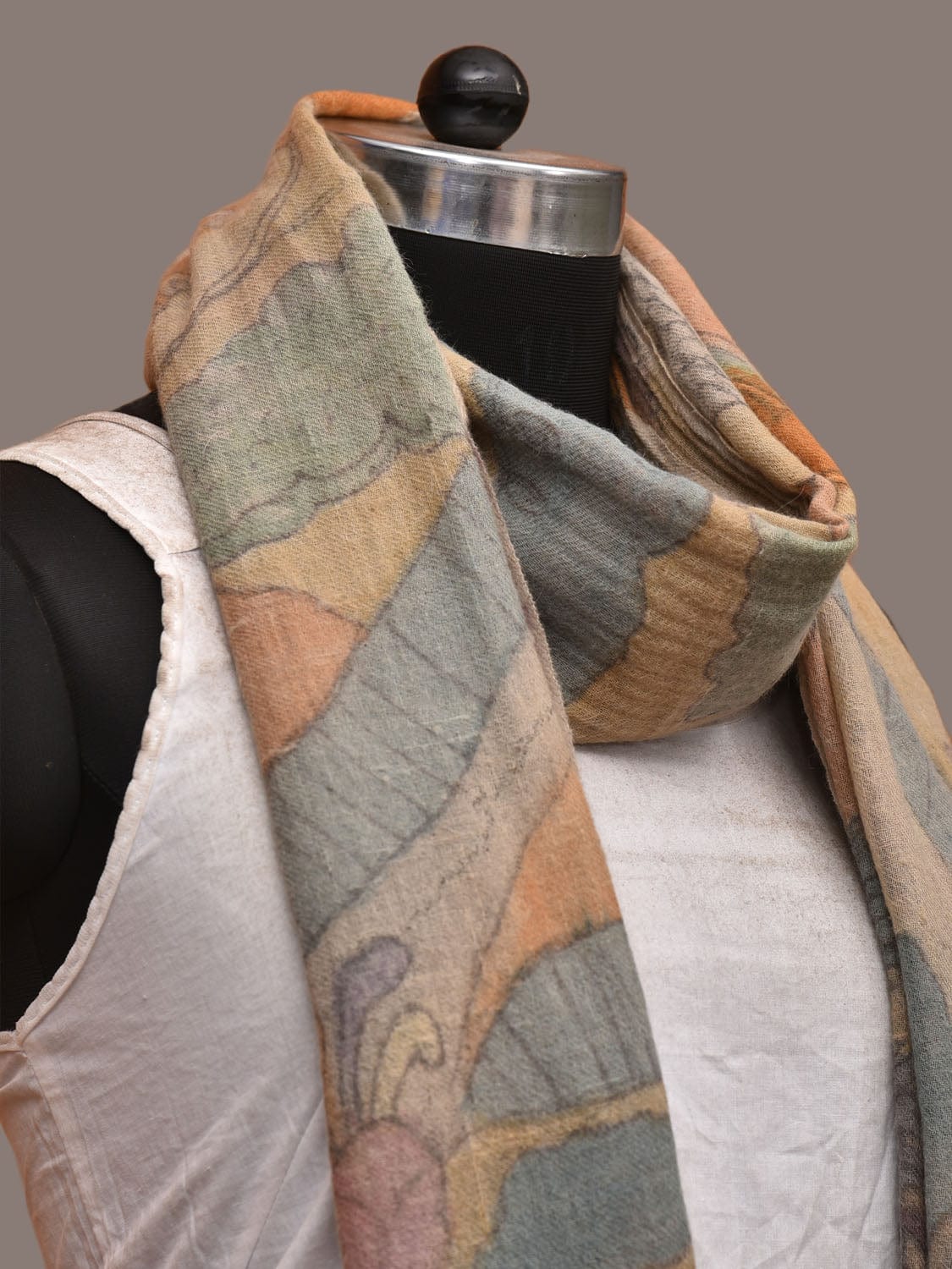 Cream Kalamkari Hand Painted Woolen Dupatta with Birds Design ds3207