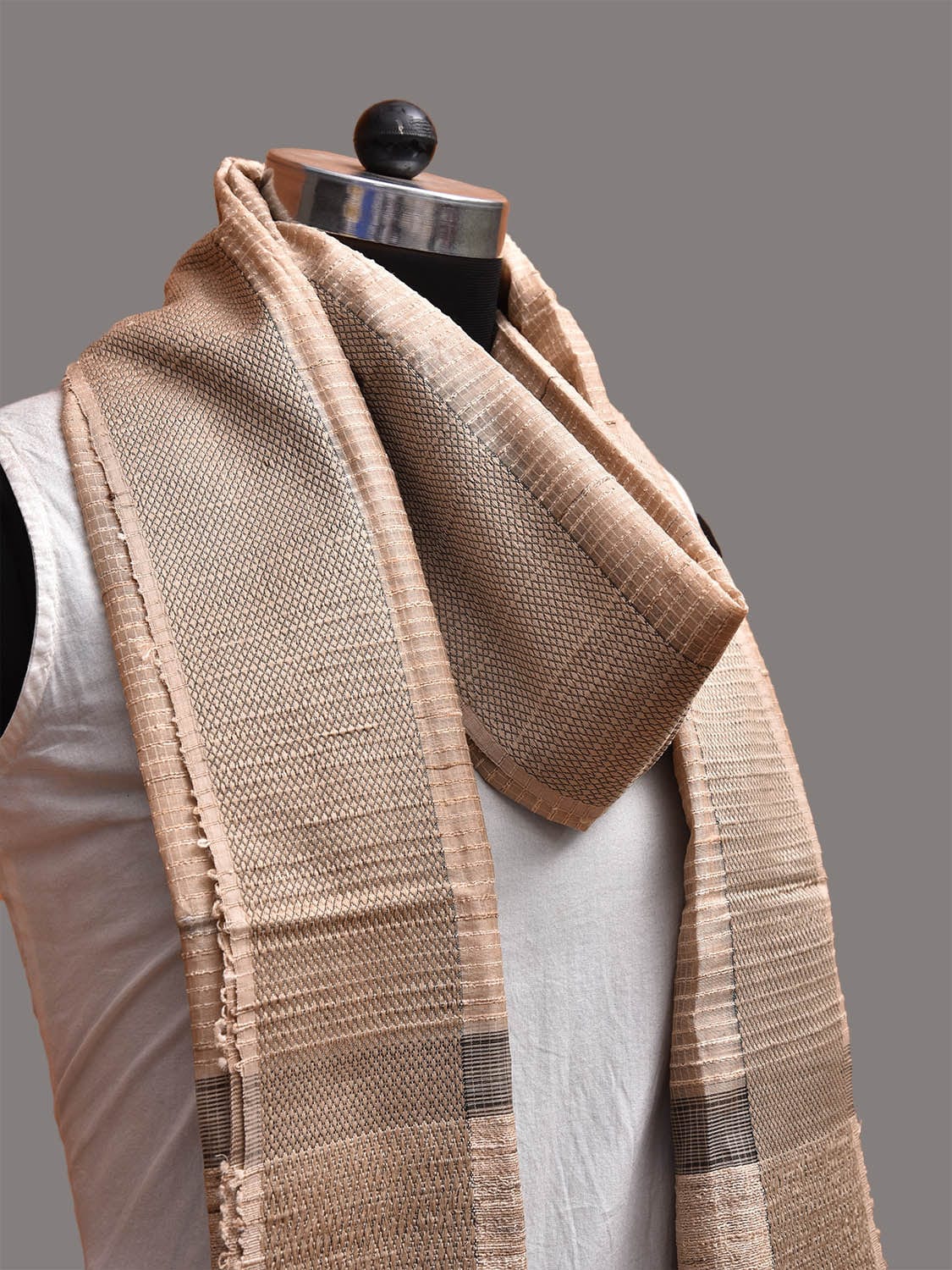 Cream Tussar Handloom Dupatta with Strips Design ds3737
