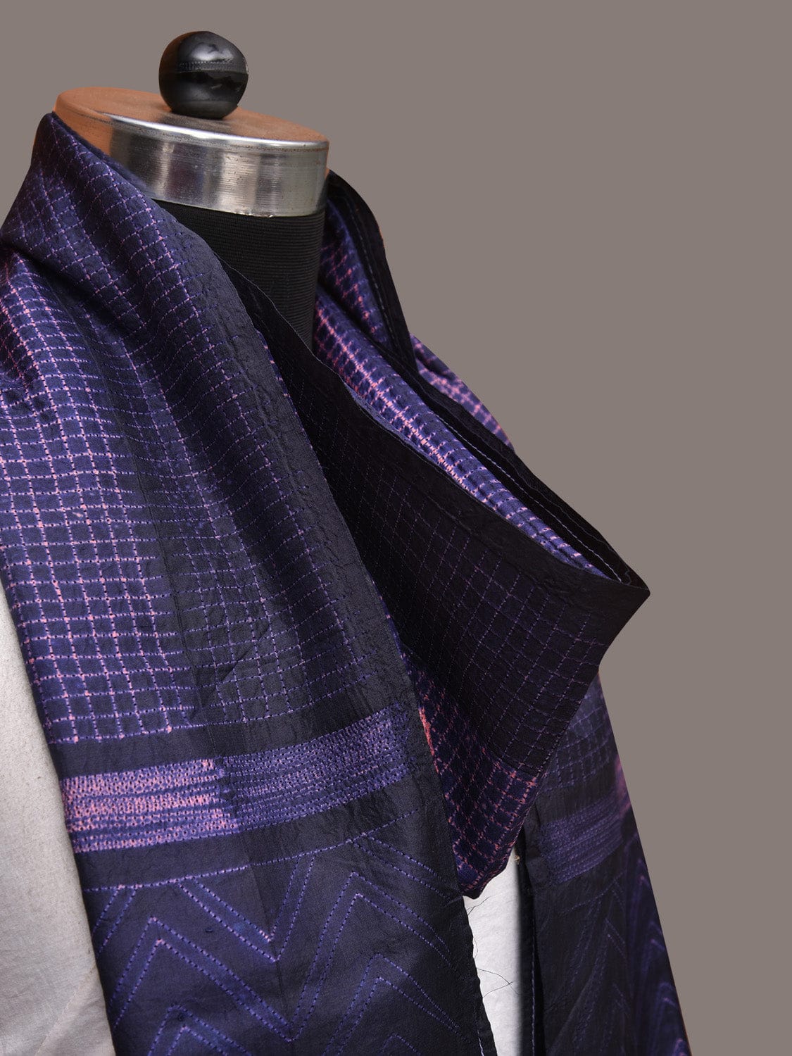 Dark Blue and Pink Shibori Silk Handloom Stole with Checks Design ds3537