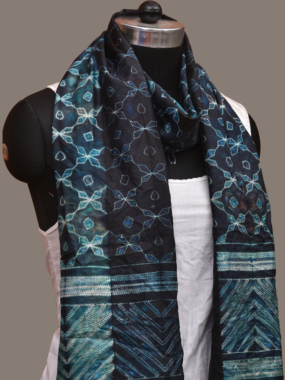 Dark Blue Shibori Silk Handloom Stole with Grill Design ds3105